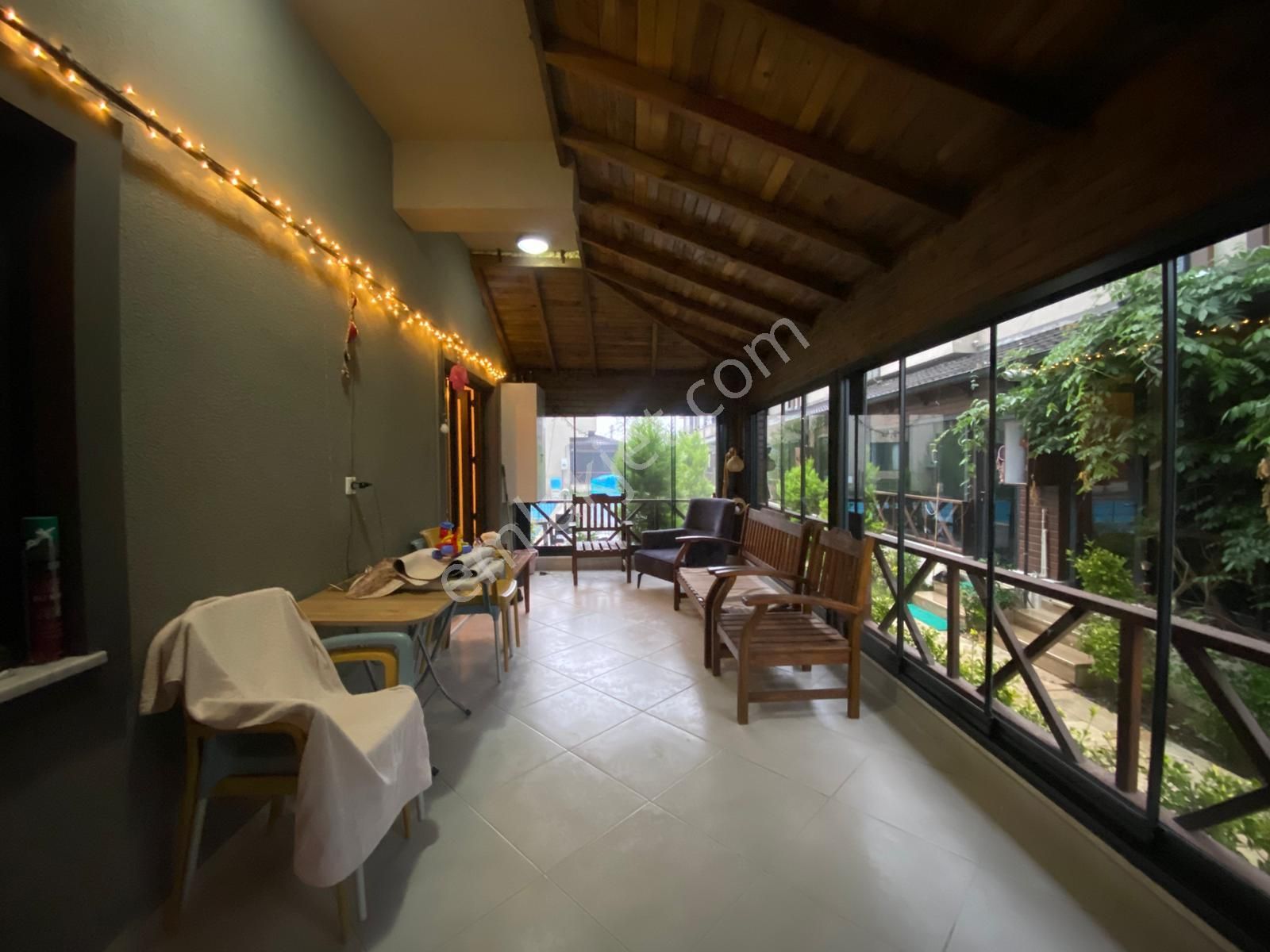 Karasuda Teraslı Ve Kış Bahçeli Geniş 2+1 Modern Satılık Villa - Görsel 7