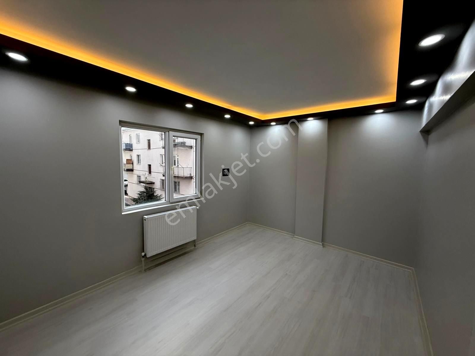 Emre Emlak'tan Akşemsettin'de Full Lüks Yapıda Arakat 3+1 Satılık Daire - Görsel 14