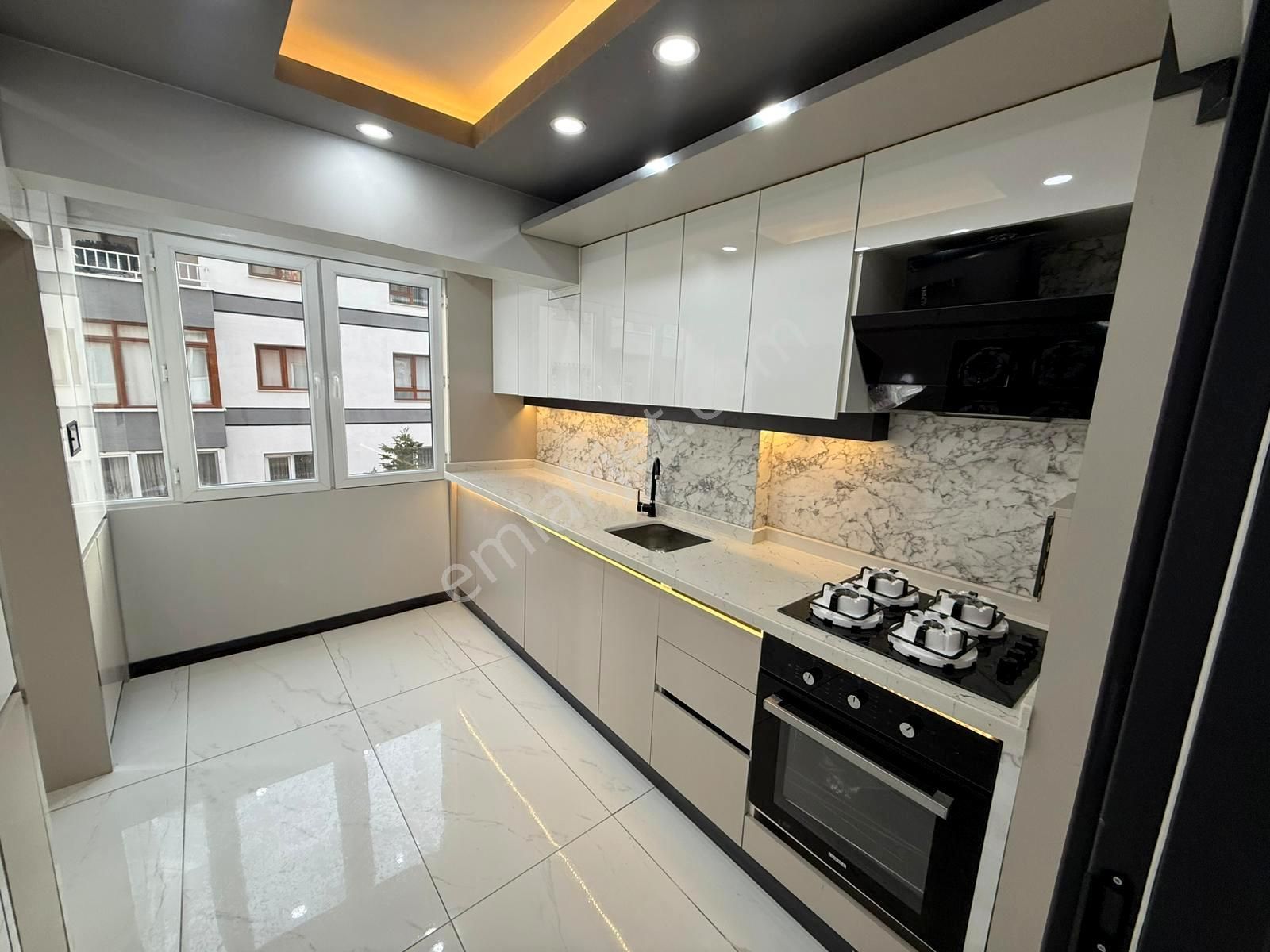 Emre Emlak'tan Akşemsettin'de Full Lüks Yapıda Arakat 3+1 Satılık Daire - Görsel 10