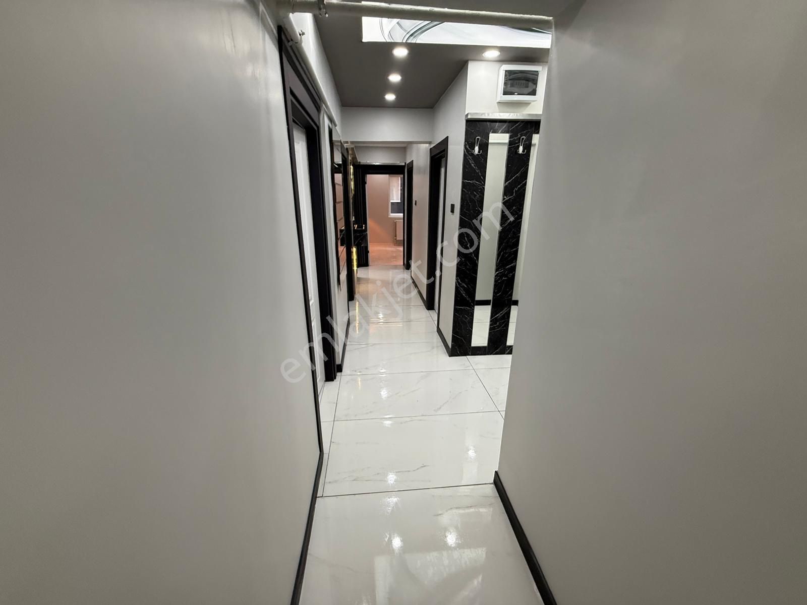 Emre Emlak'tan Akşemsettin'de Full Lüks Yapıda Arakat 3+1 Satılık Daire - Görsel 19