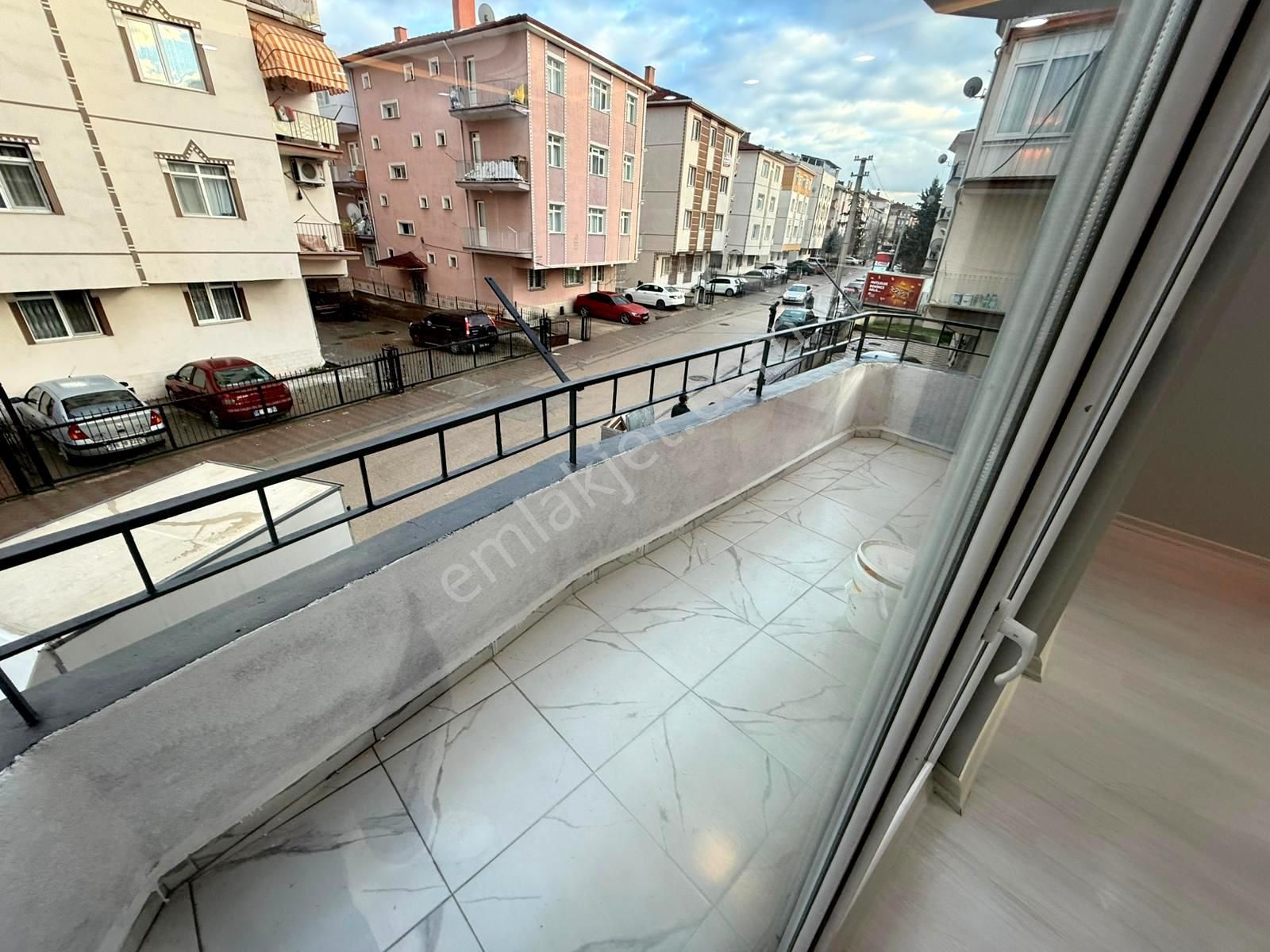 Emre Emlak'tan Akşemsettin'de Full Lüks Yapıda Arakat 3+1 Satılık Daire - Görsel 5