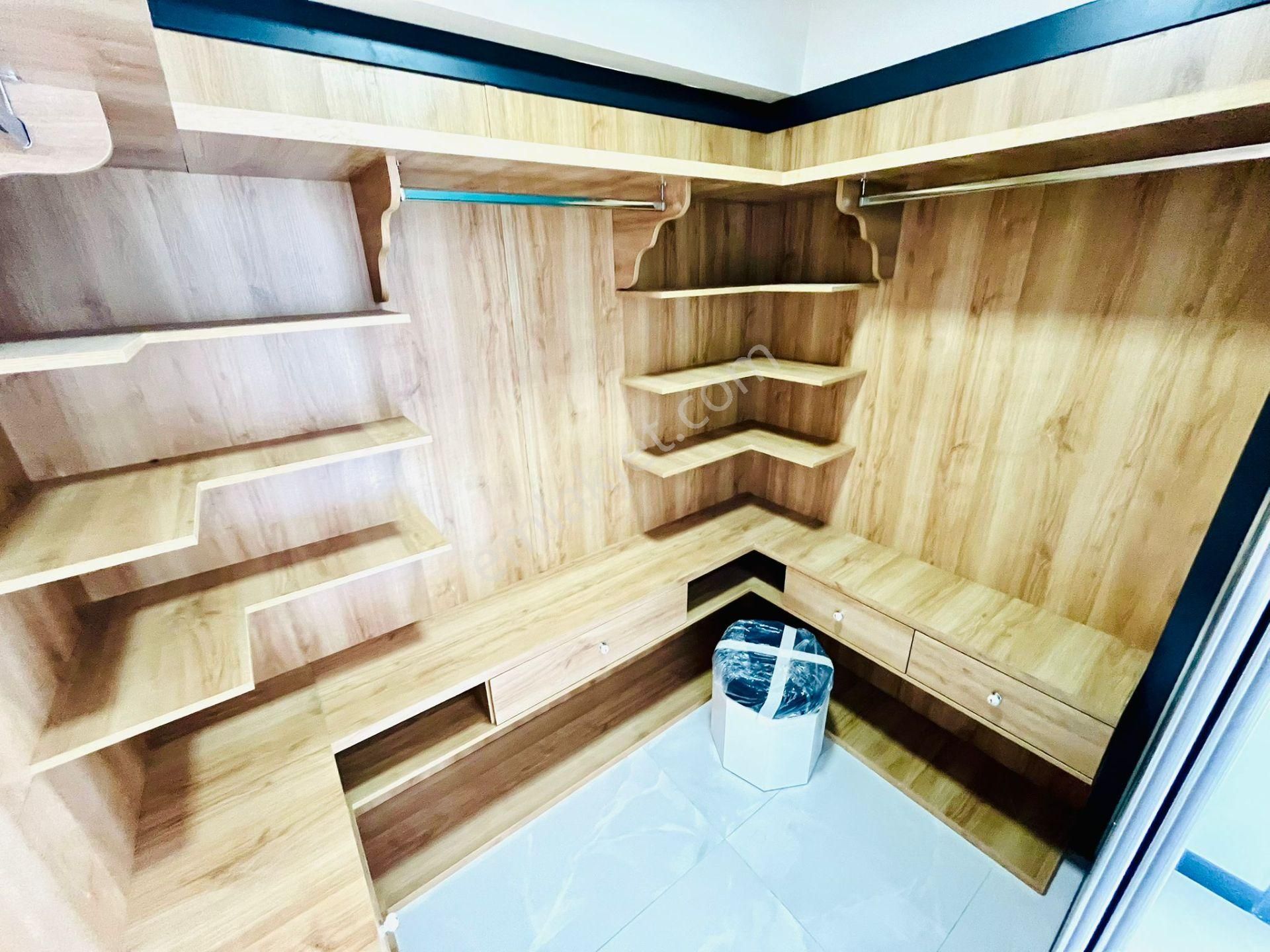 Yükselden Havuzlu Kapalı Otopark Ayrı Mutfak Kusursuz 5+1 Villa - Görsel 8