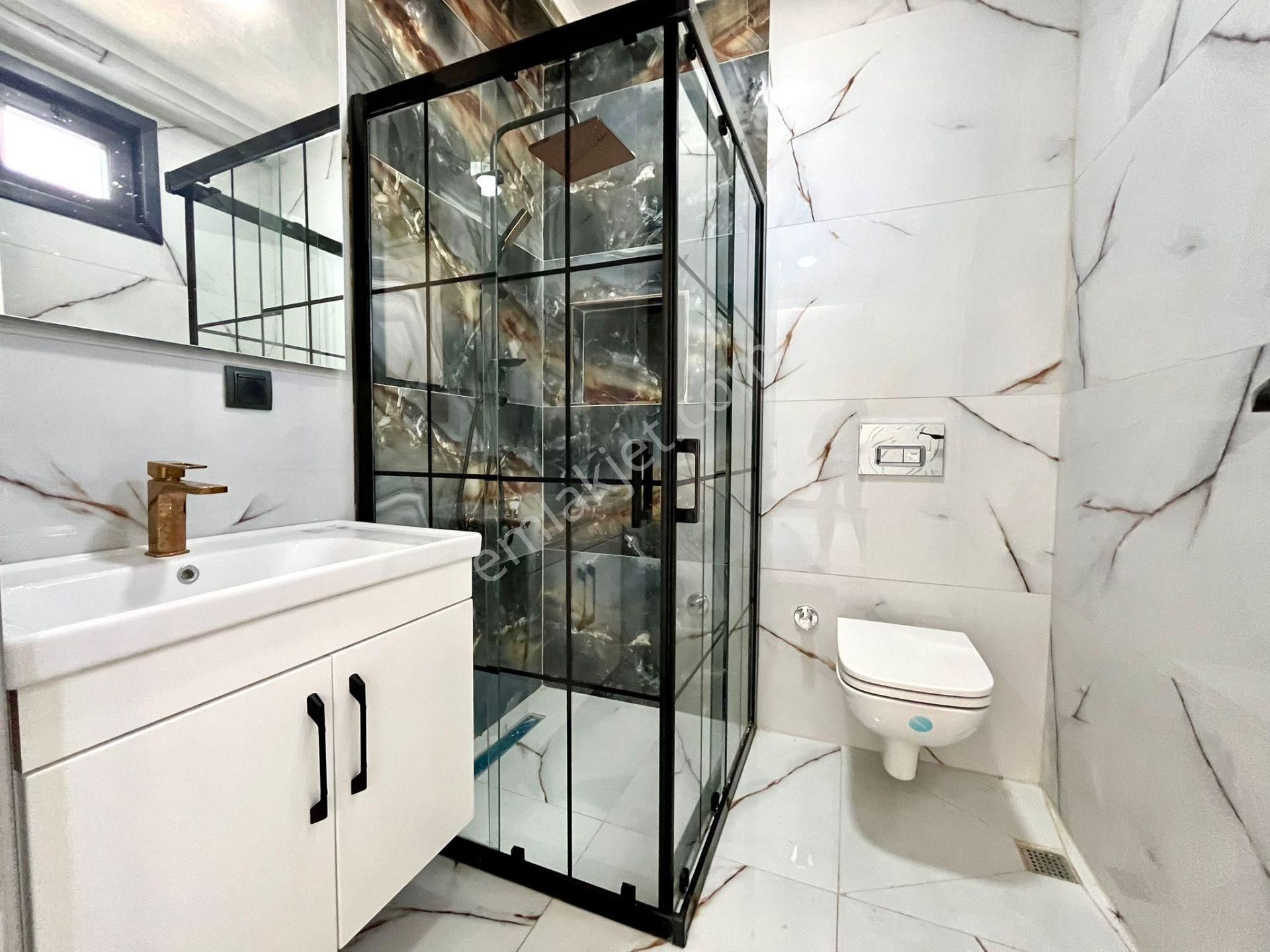 Yükselden Havuzlu Kapalı Otopark Ayrı Mutfak Kusursuz 5+1 Villa - Görsel 26