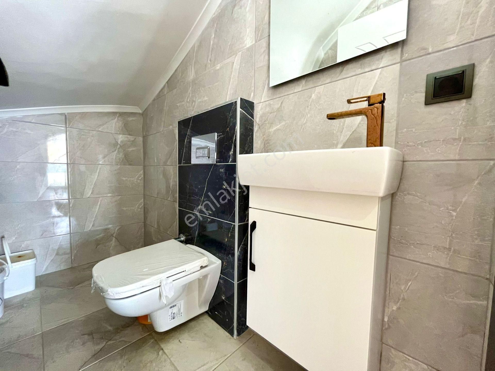 Yükselden Havuzlu Kapalı Otopark Ayrı Mutfak Kusursuz 5+1 Villa - Görsel 30