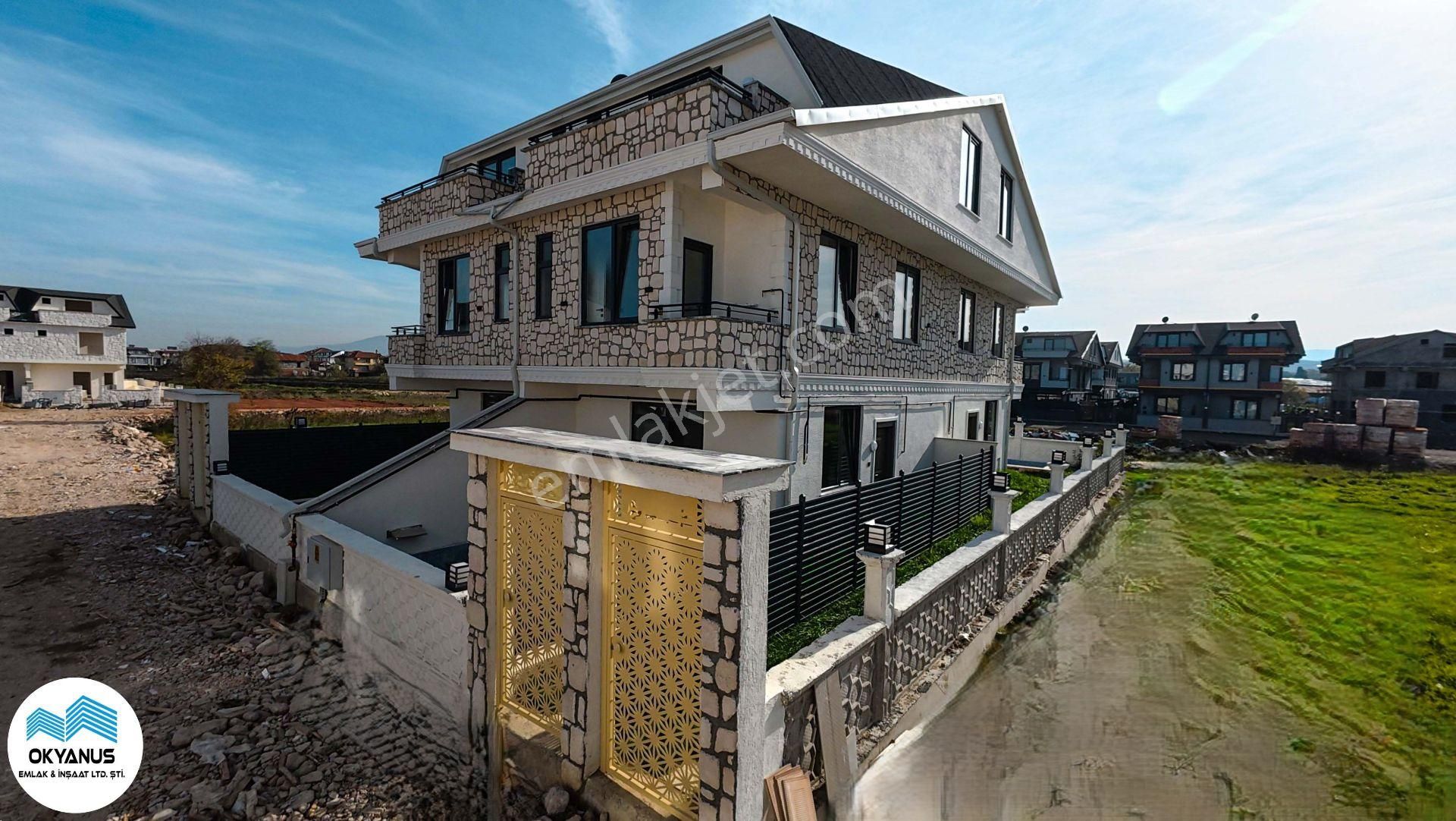 Sakarya Kocaali De Havuzlu 4+1 Şık Villa