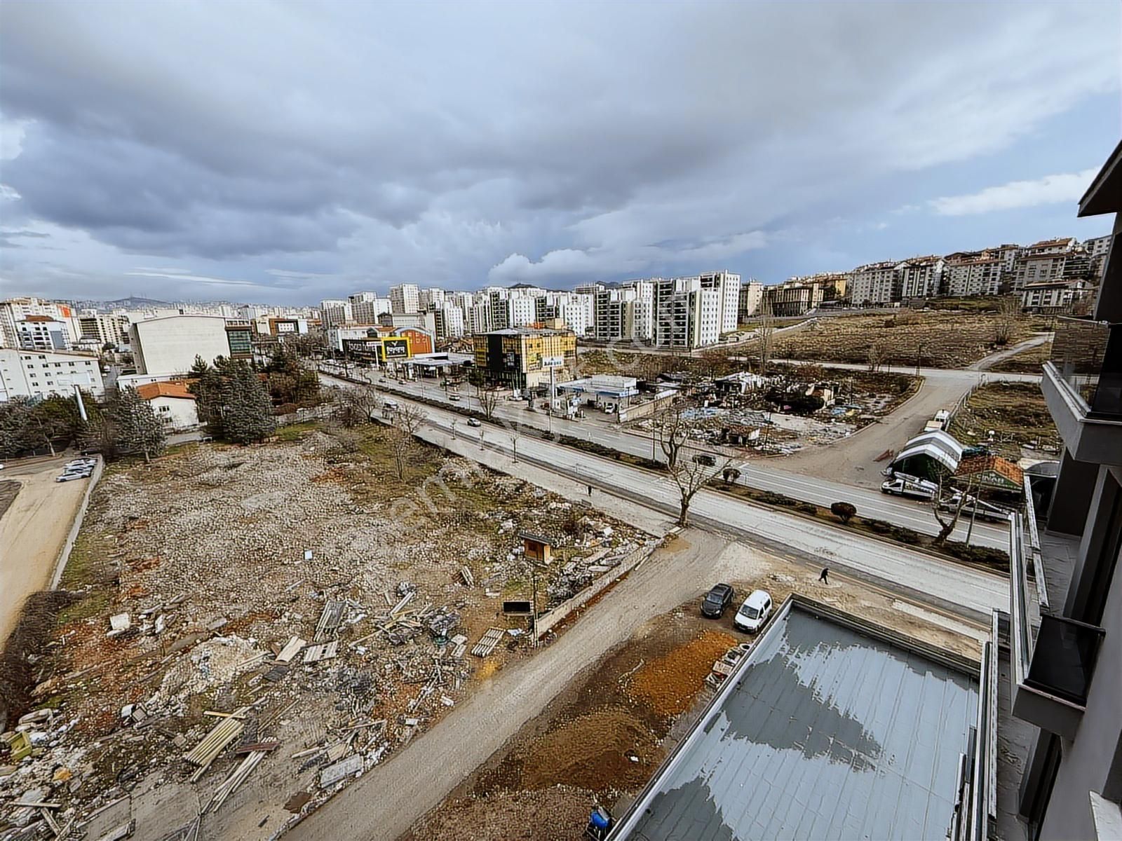 Mamak Altınevler Mah. Plevne Caddesinde Sıfır Lüks 2+1 Satılık - Görsel 13