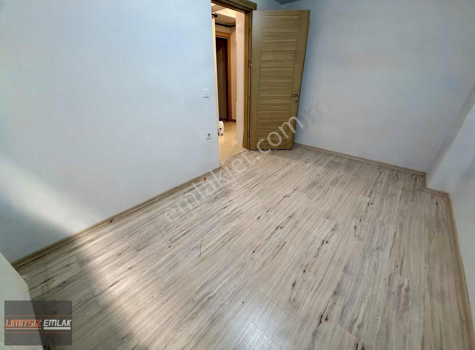 Şemikler'de | 2+1 Arakat | Kapalı Mutfak | Doğalgazlı + Klimalı - Görsel 9