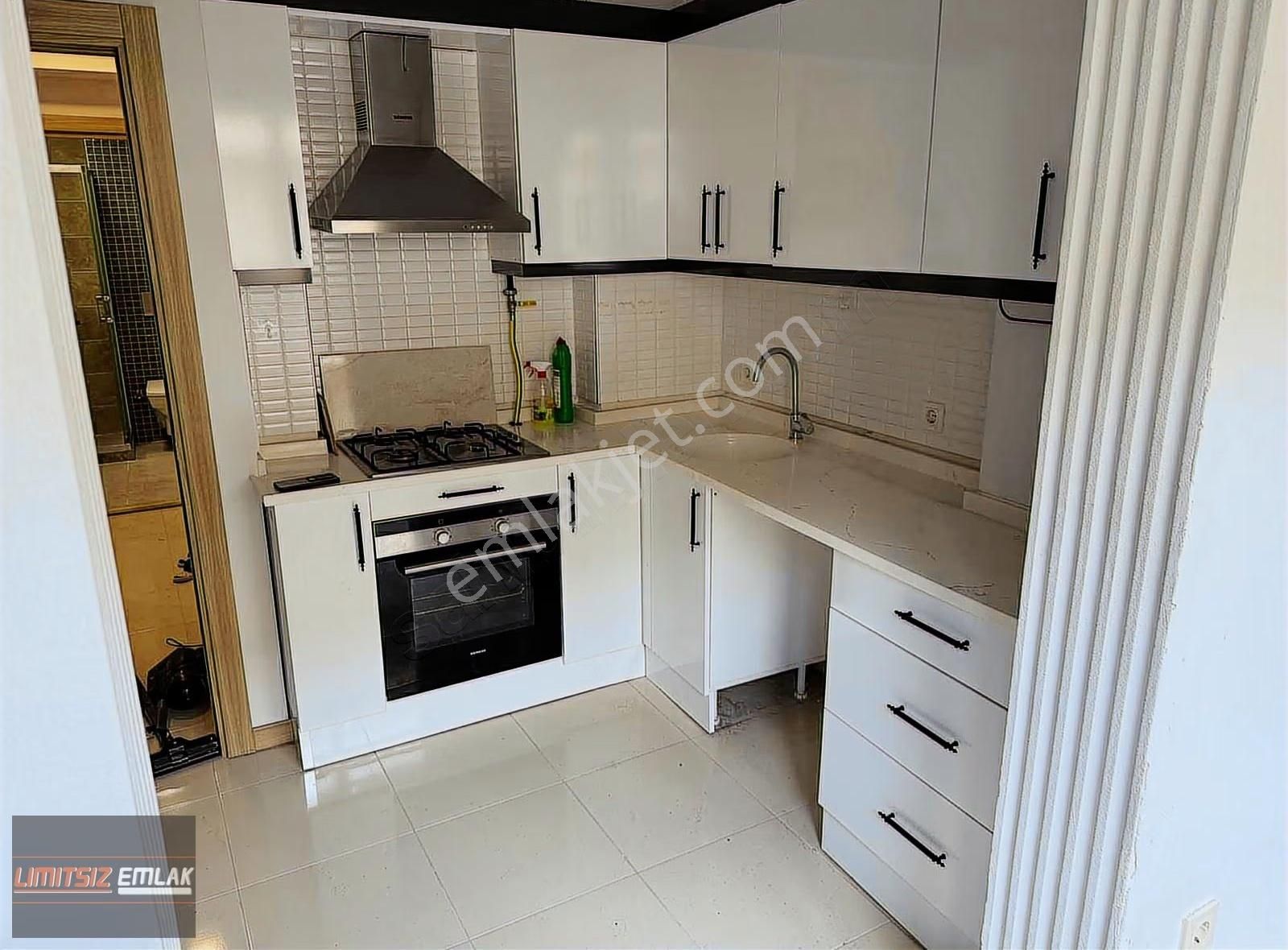 Şemikler'de | 2+1 Arakat | Kapalı Mutfak | Doğalgazlı + Klimalı - Görsel 19