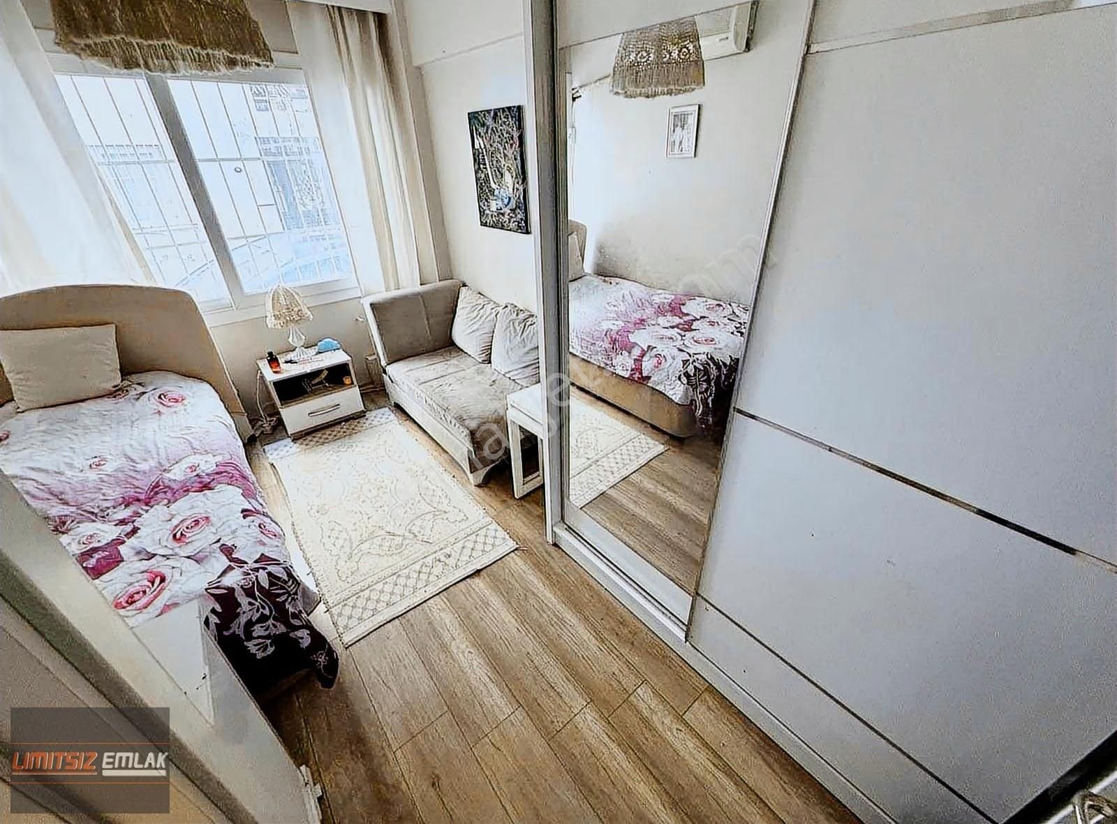 Alaybey'de | Köşe 1+1 | Tadilatlı | Sahile 240 Metre - Görsel 5