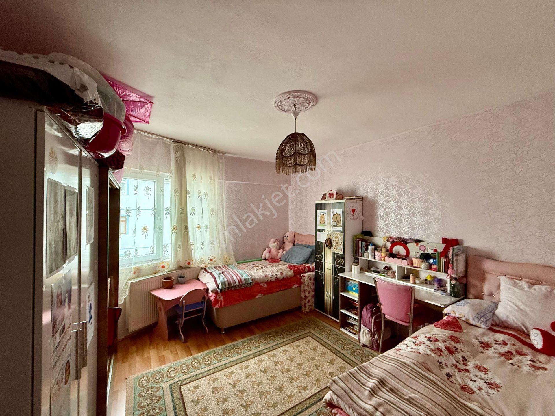 Ufuk Kılıç Emlak'tan Pursaklar Merkezde 3+1 Orta Kat Güney Daire - Görsel 15