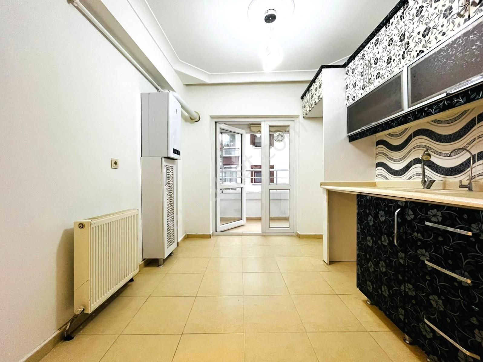 Lüxova'dan Şehit Kubilay'da Ebeveyn Banyolu Arakat 3+1 Daire - Görsel 33