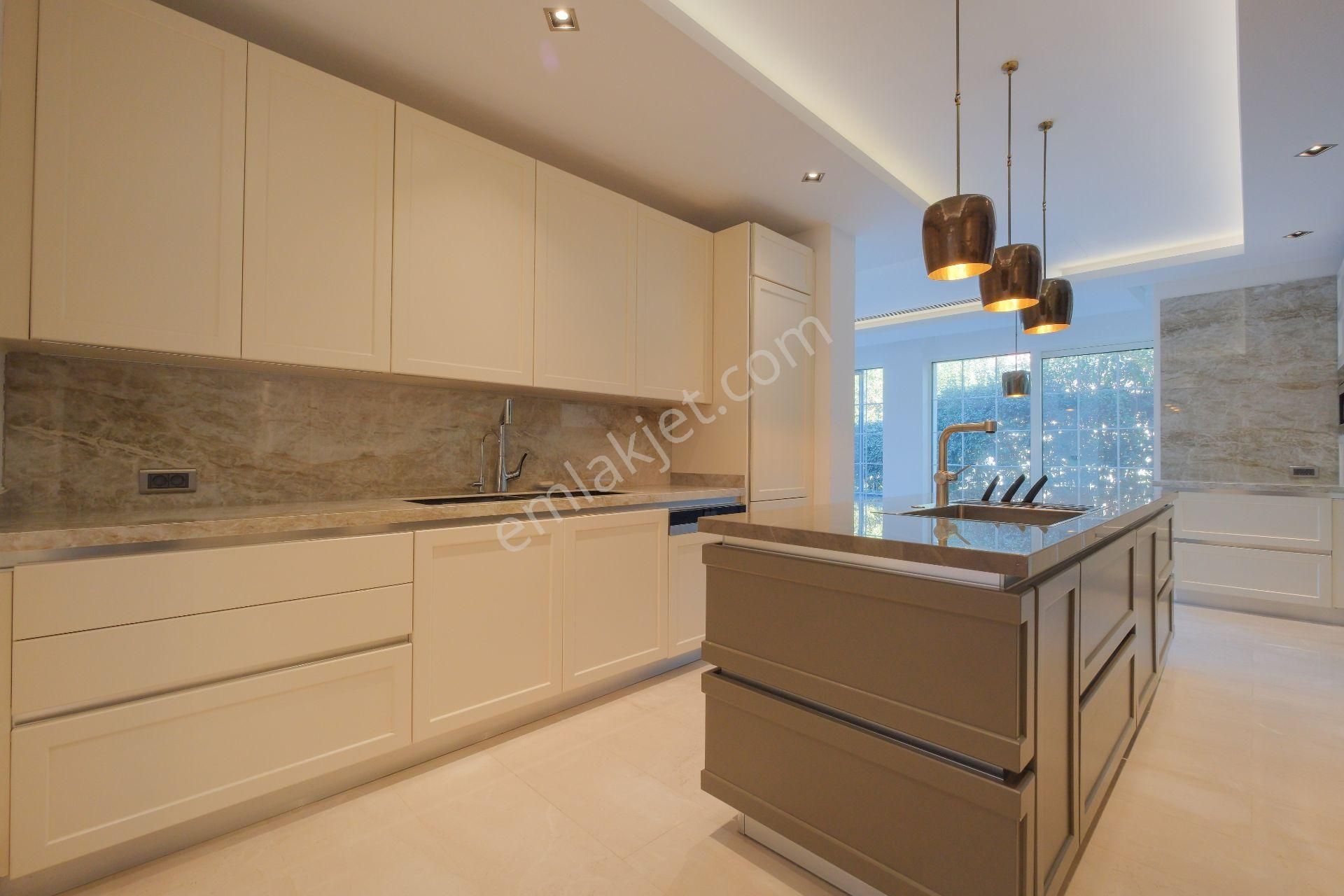 Gökhan Üçgün - Palm Cıty - Tek Katlı, Yenilenmiş 5+1 Villa - Görsel 15