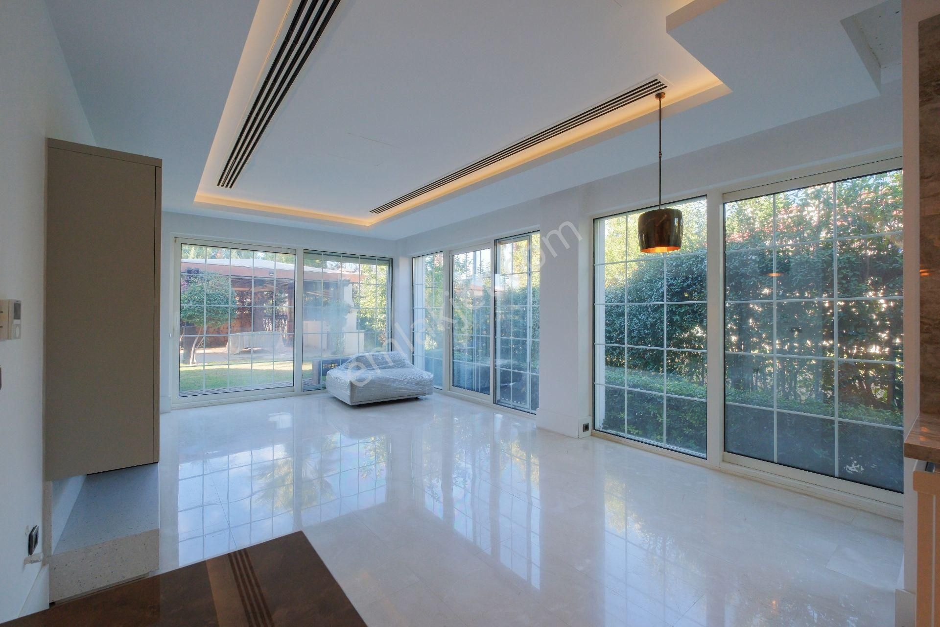 Gökhan Üçgün - Palm Cıty - Tek Katlı, Yenilenmiş 5+1 Villa - Görsel 3