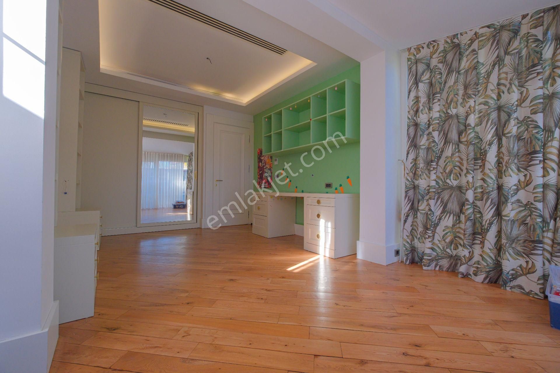 Gökhan Üçgün - Palm Cıty - Tek Katlı, Yenilenmiş 5+1 Villa - Görsel 19