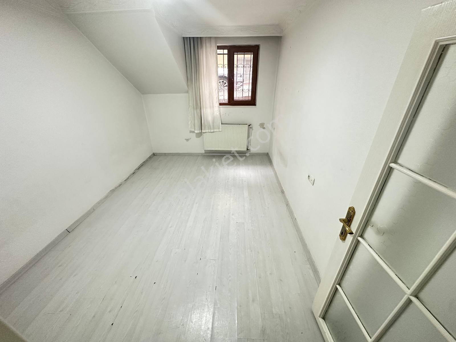 İsmetpaşa Mh. 100m2 Camları Yüksek Ebeweyn Banyolu Daire - Görsel 8