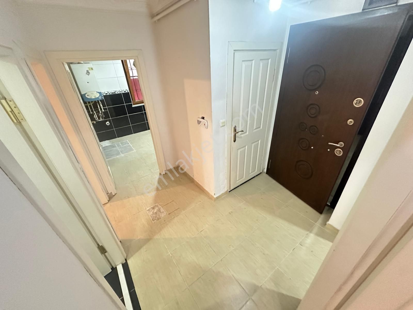 İsmetpaşa Mh. 100m2 Camları Yüksek Ebeweyn Banyolu Daire - Görsel 20