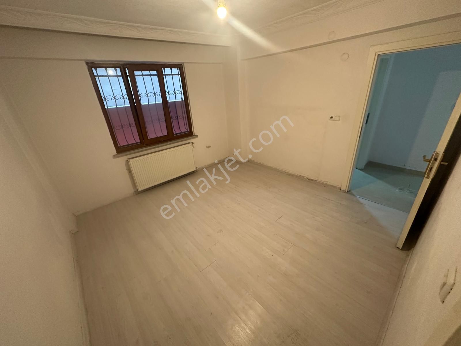 İsmetpaşa Mh. 100m2 Camları Yüksek Ebeweyn Banyolu Daire - Görsel 5