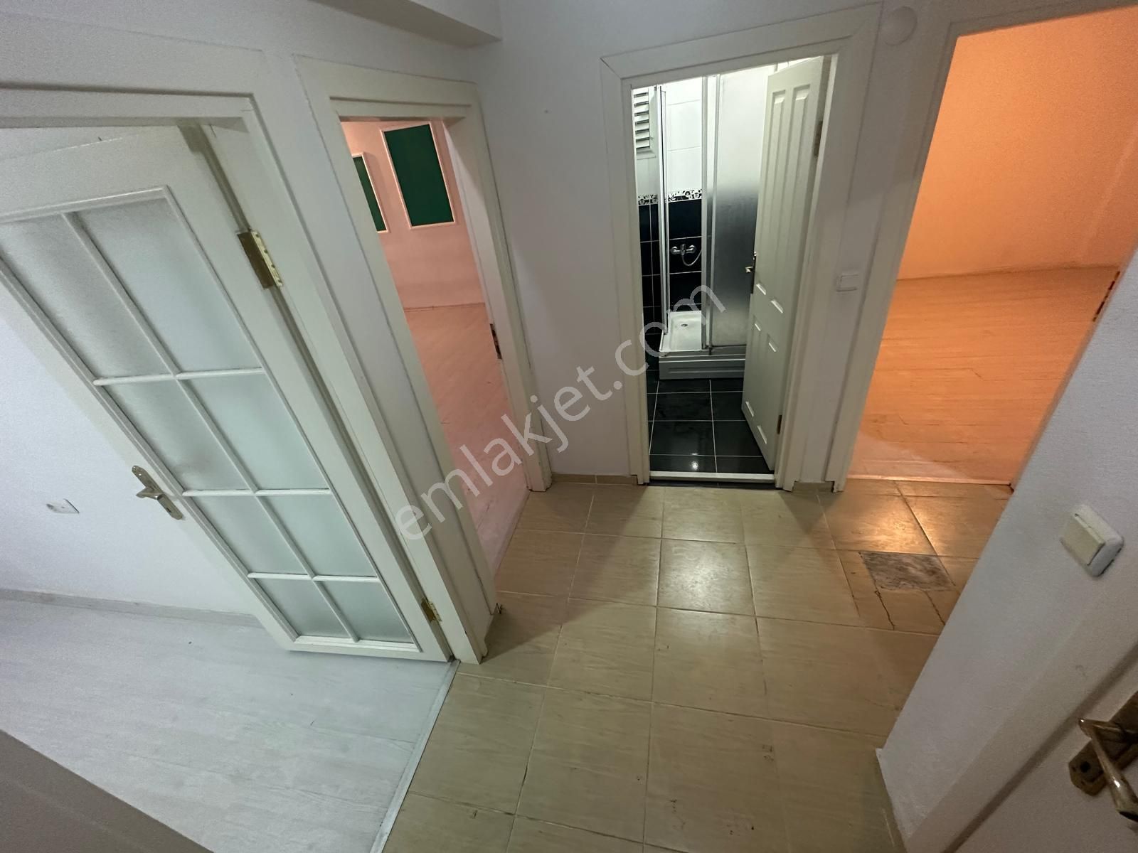 İsmetpaşa Mh. 100m2 Camları Yüksek Ebeweyn Banyolu Daire - Görsel 11