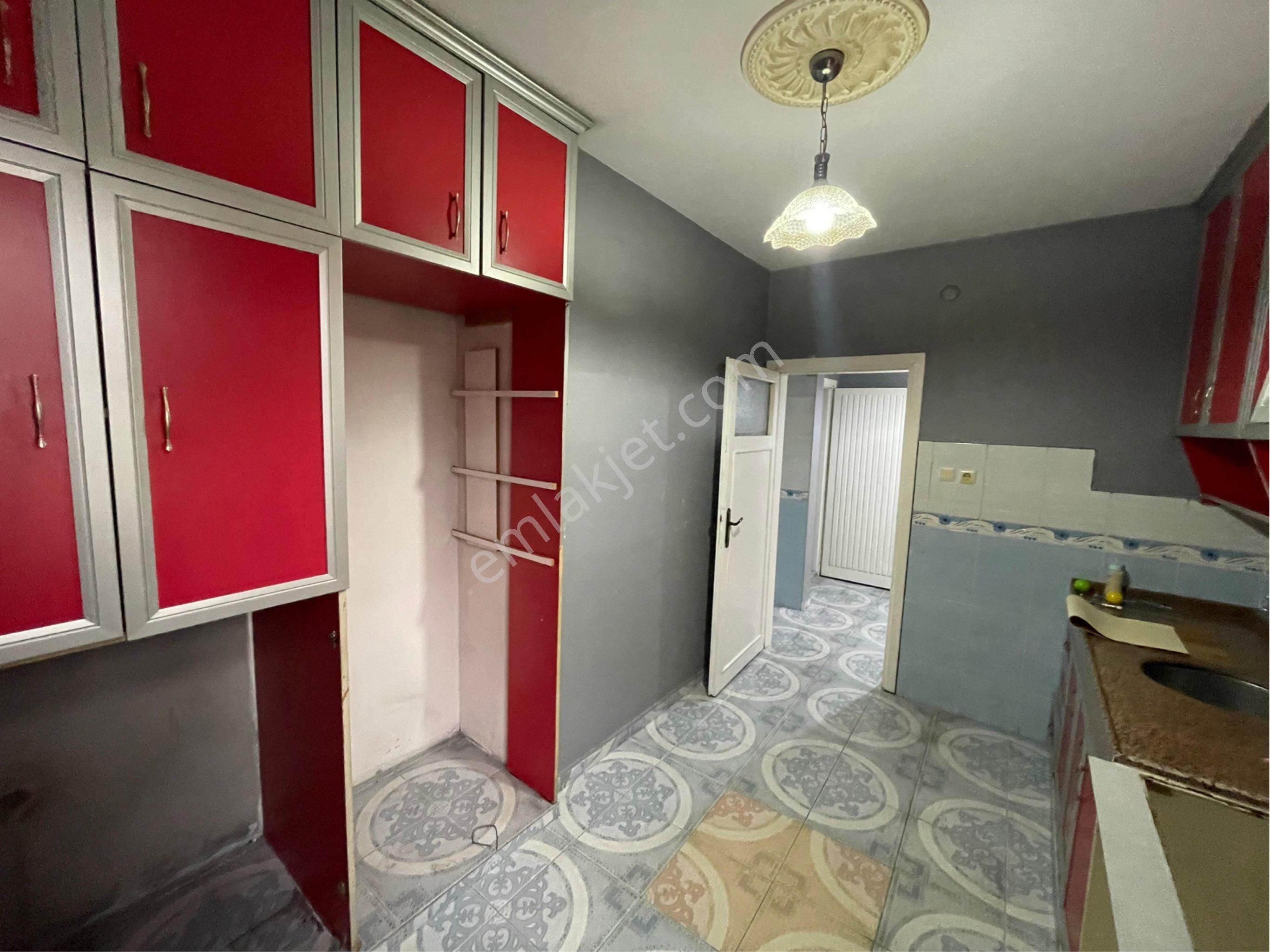 Fatihte 2+1 Temiz Kiralık Daire - Görsel 14