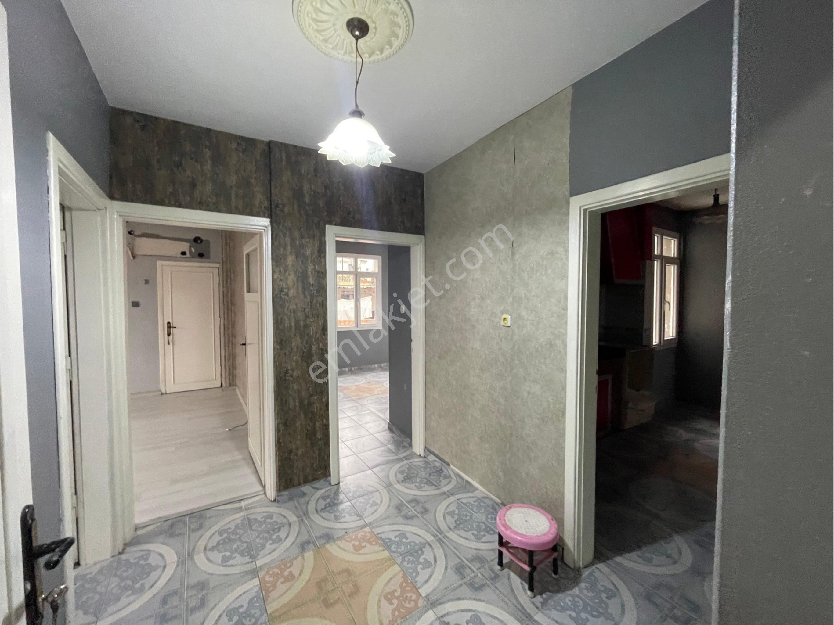 Fatihte 2+1 Temiz Kiralık Daire - Görsel 17