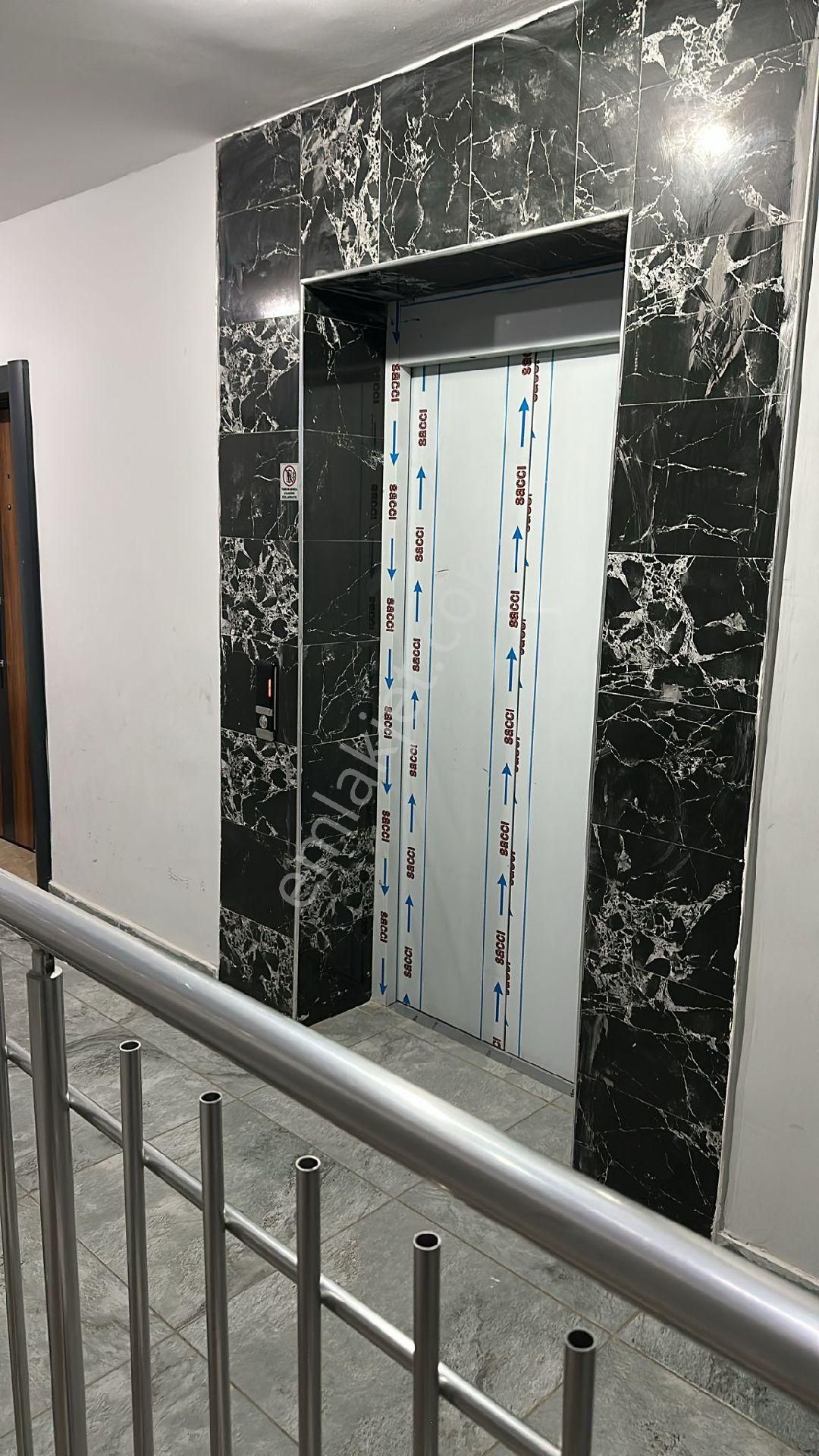 Kiralık Ebeveyn Banyolu 3+1 Daire - Görsel 3