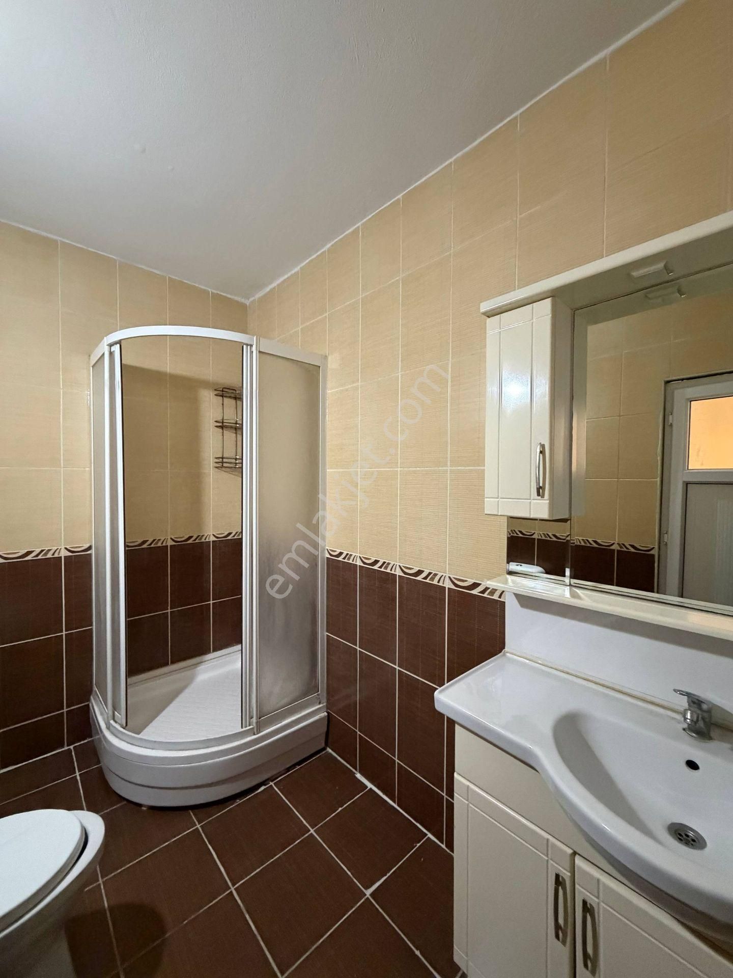 Esenyurt Üçevler Mahallesi 2+1 100 M2 Kiralık Daire Arakat Gibi Balkonlu Yüksek Giriş Geniş Ve Ferah - Görsel 19