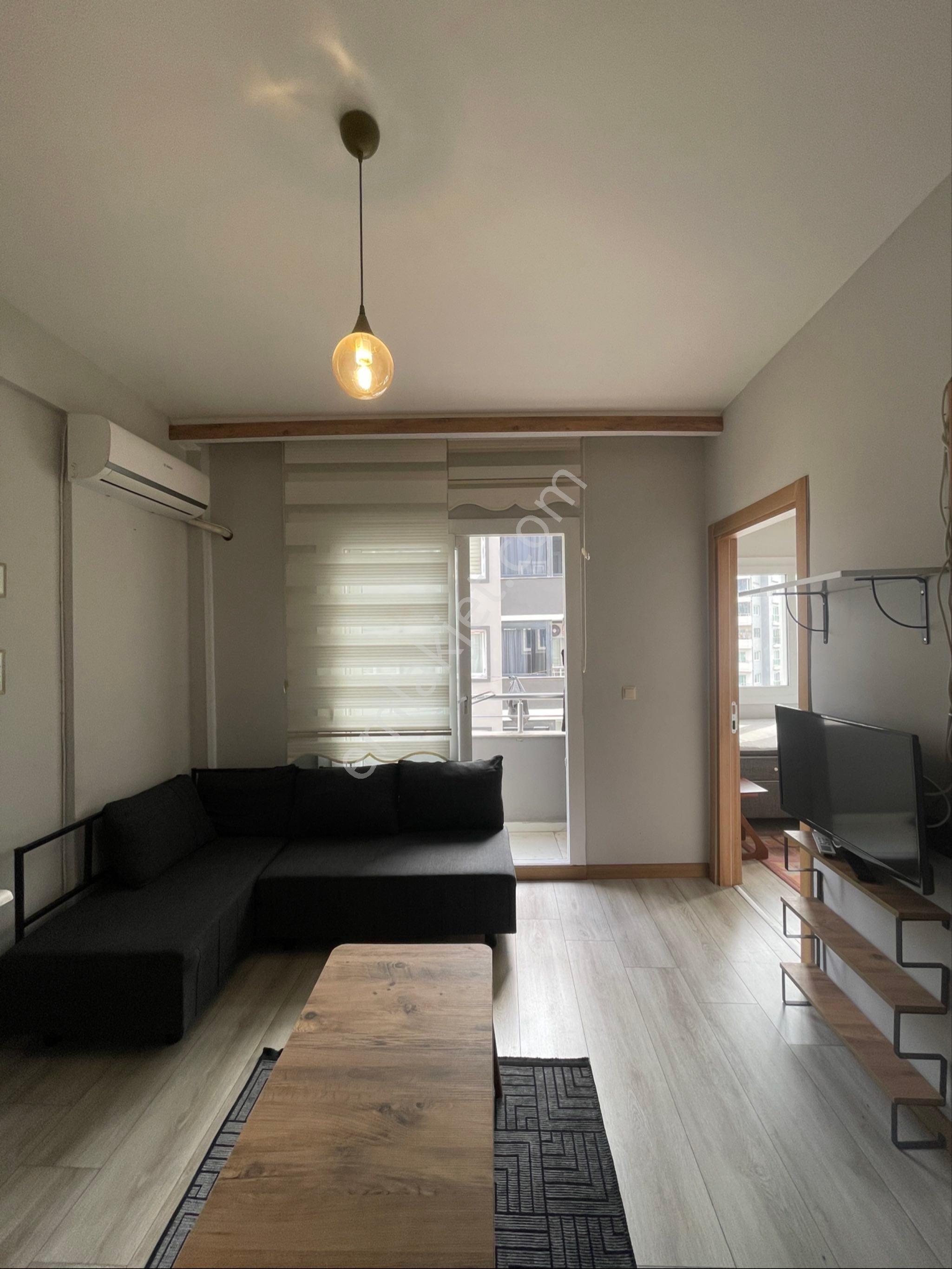 Carkıpare'de Stat Yanı Hasarsız Iskanlı Esyalı 1+1 - Görsel 6