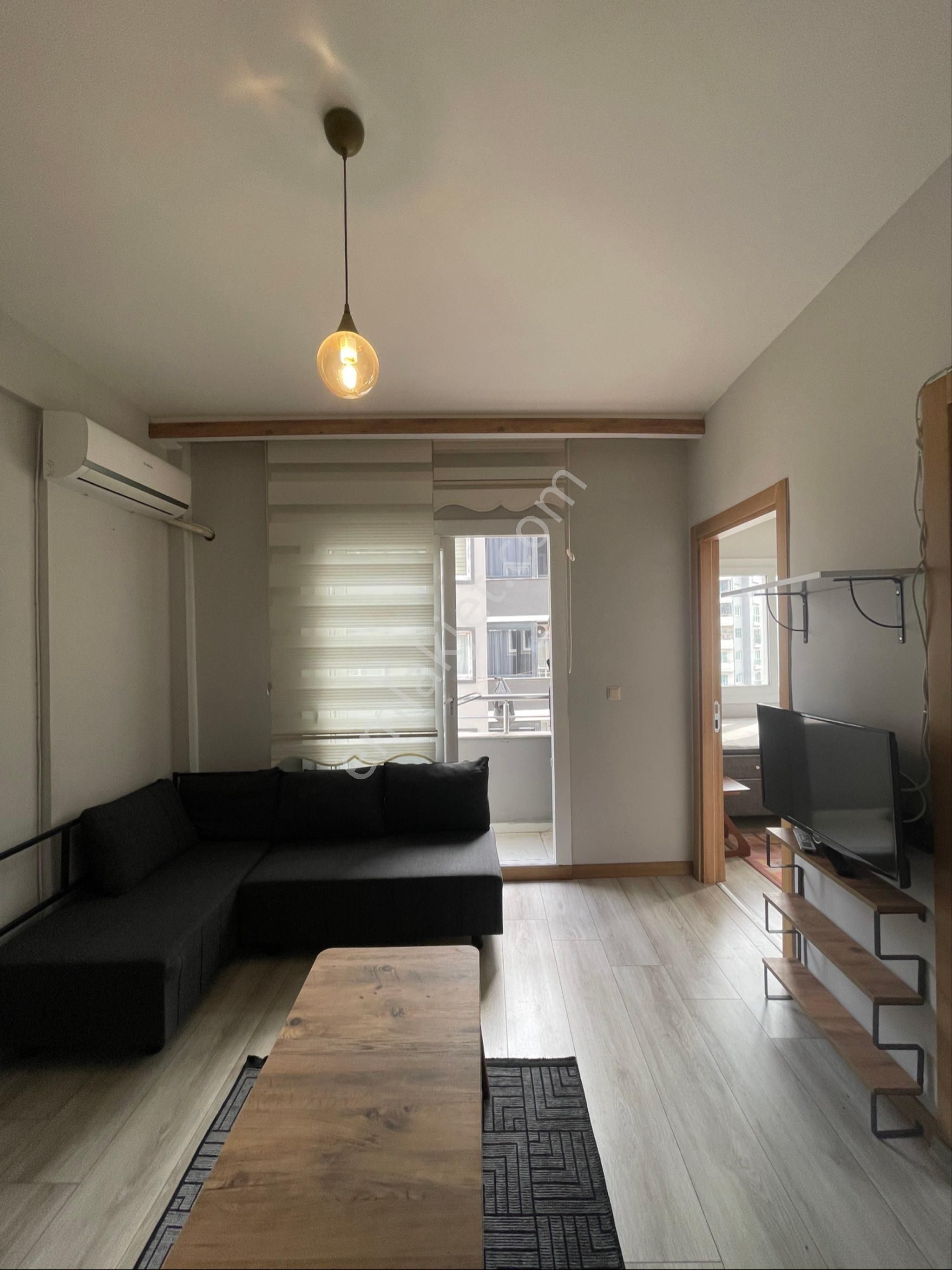 Carkıpare'de Stat Yanı Hasarsız Iskanlı Esyalı 1+1 - Görsel 8