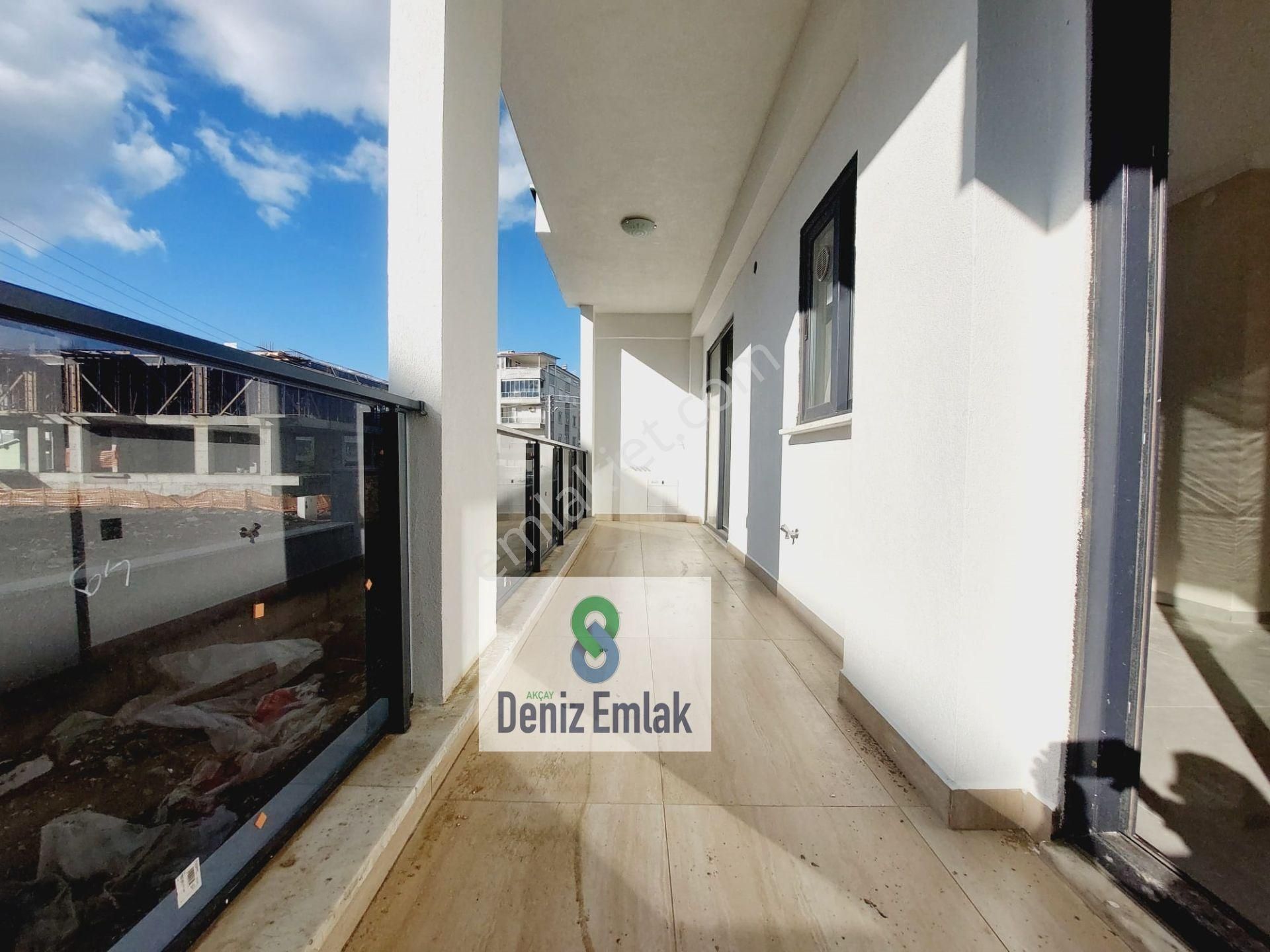 Denizden Akçayda Öncephe Geniş Balkonlu Satılık 2+1 Daire. - Görsel 6