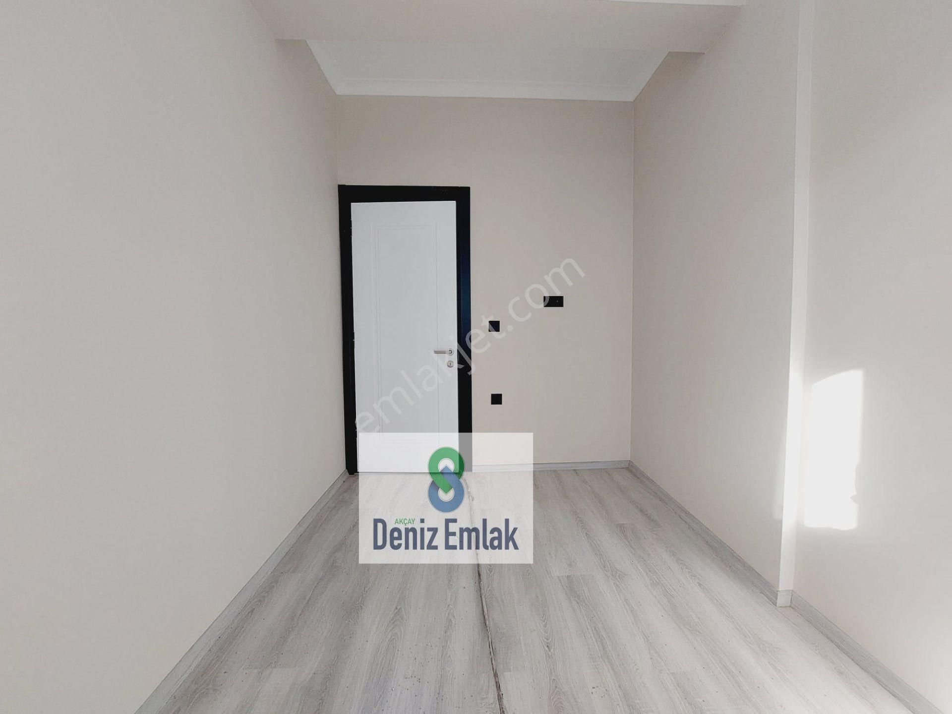 Denizden Akçayda Öncephe Geniş Balkonlu Satılık 2+1 Daire. - Görsel 10