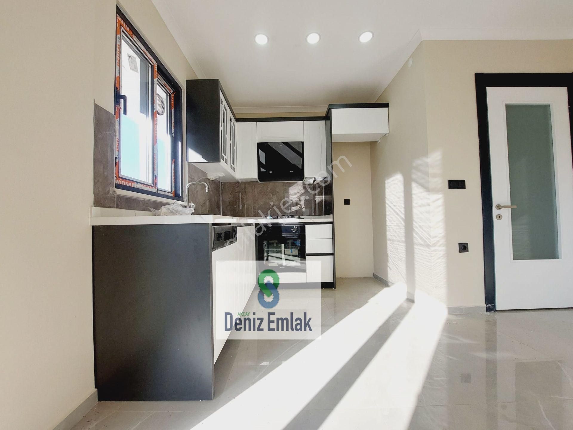 Denizden Akçayda Öncephe Geniş Balkonlu Satılık 2+1 Daire. - Görsel 21