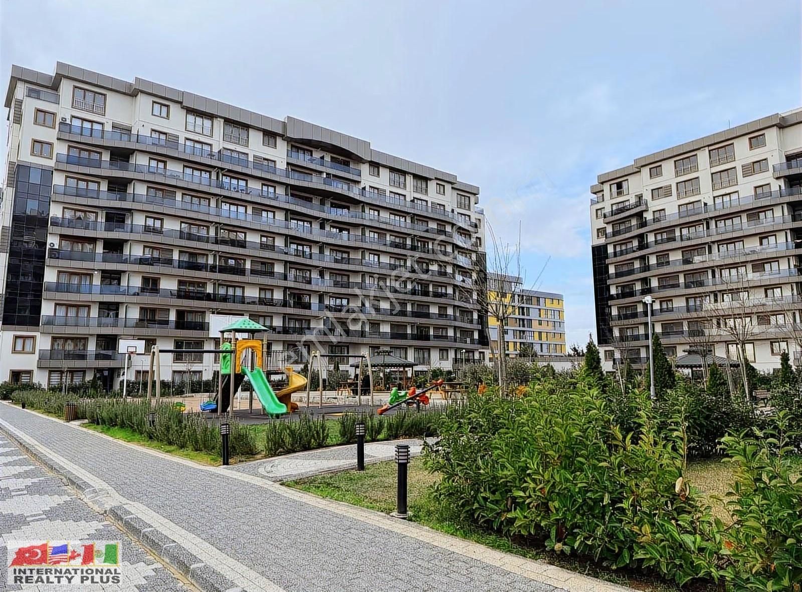 Sima Garden Sitesi Büyük Tip Dübleks Manzaralı 2+1