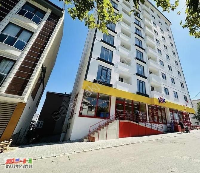 Kurumsal Kiracılı 350m2 Satılık Dükkan