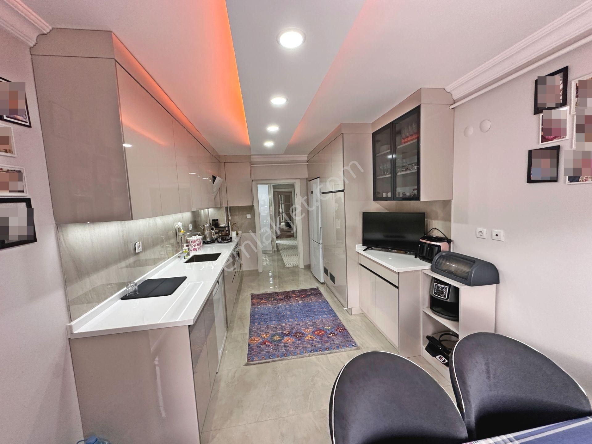 Mehtap Mahallesinde Düzlükte Full Yapılı Ebeveyn Banyolu 3+1 Satılık Daire - Görsel 5