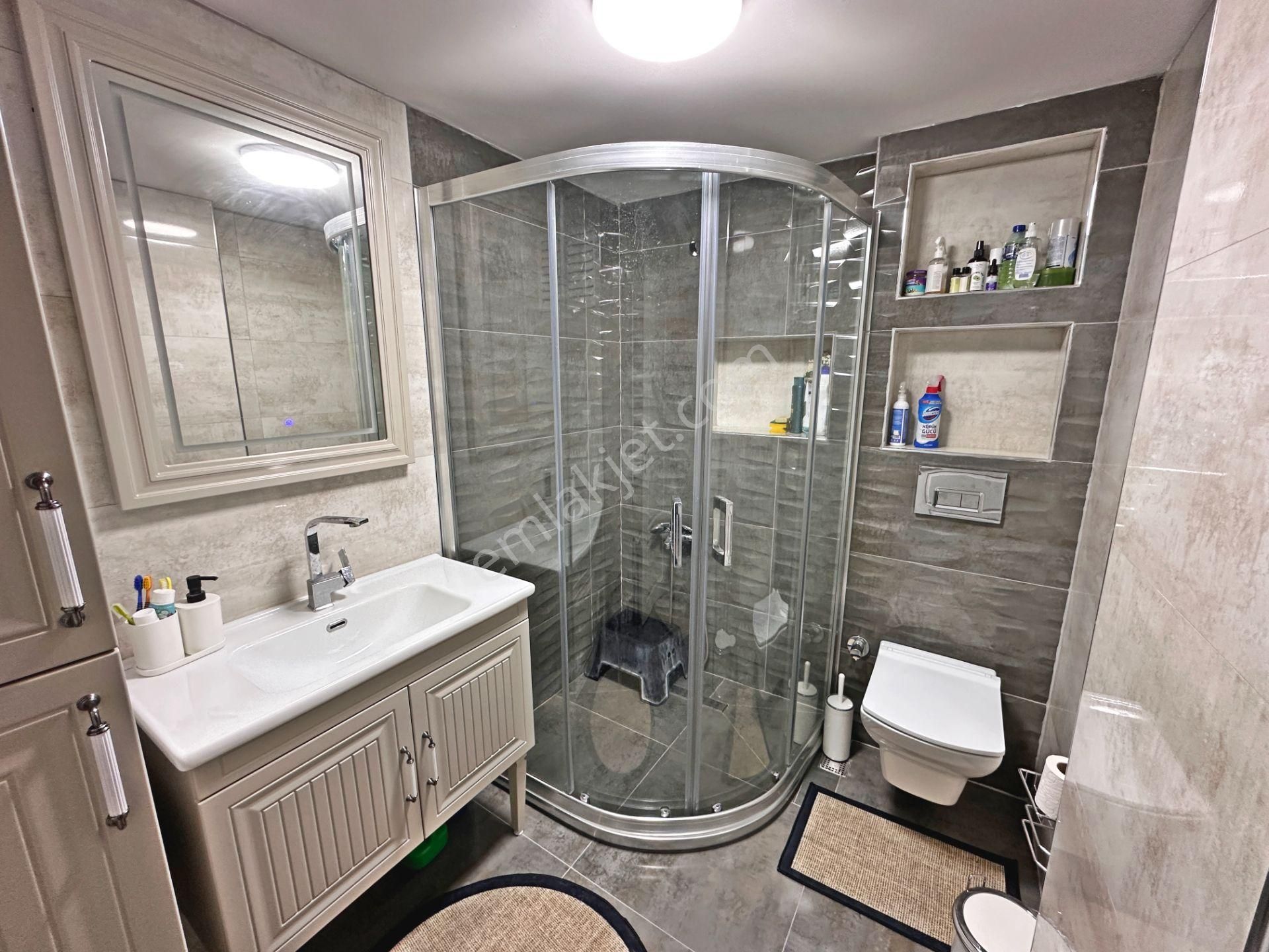 Mehtap Mahallesinde Düzlükte Full Yapılı Ebeveyn Banyolu 3+1 Satılık Daire - Görsel 17