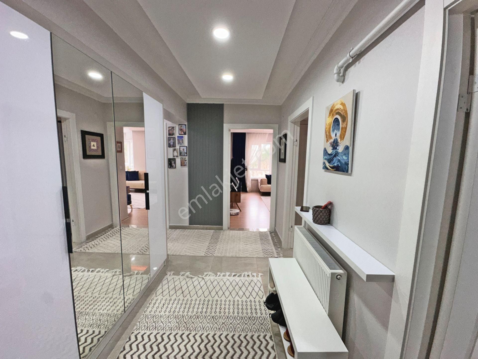 Mehtap Mahallesinde Düzlükte Full Yapılı Ebeveyn Banyolu 3+1 Satılık Daire - Görsel 30