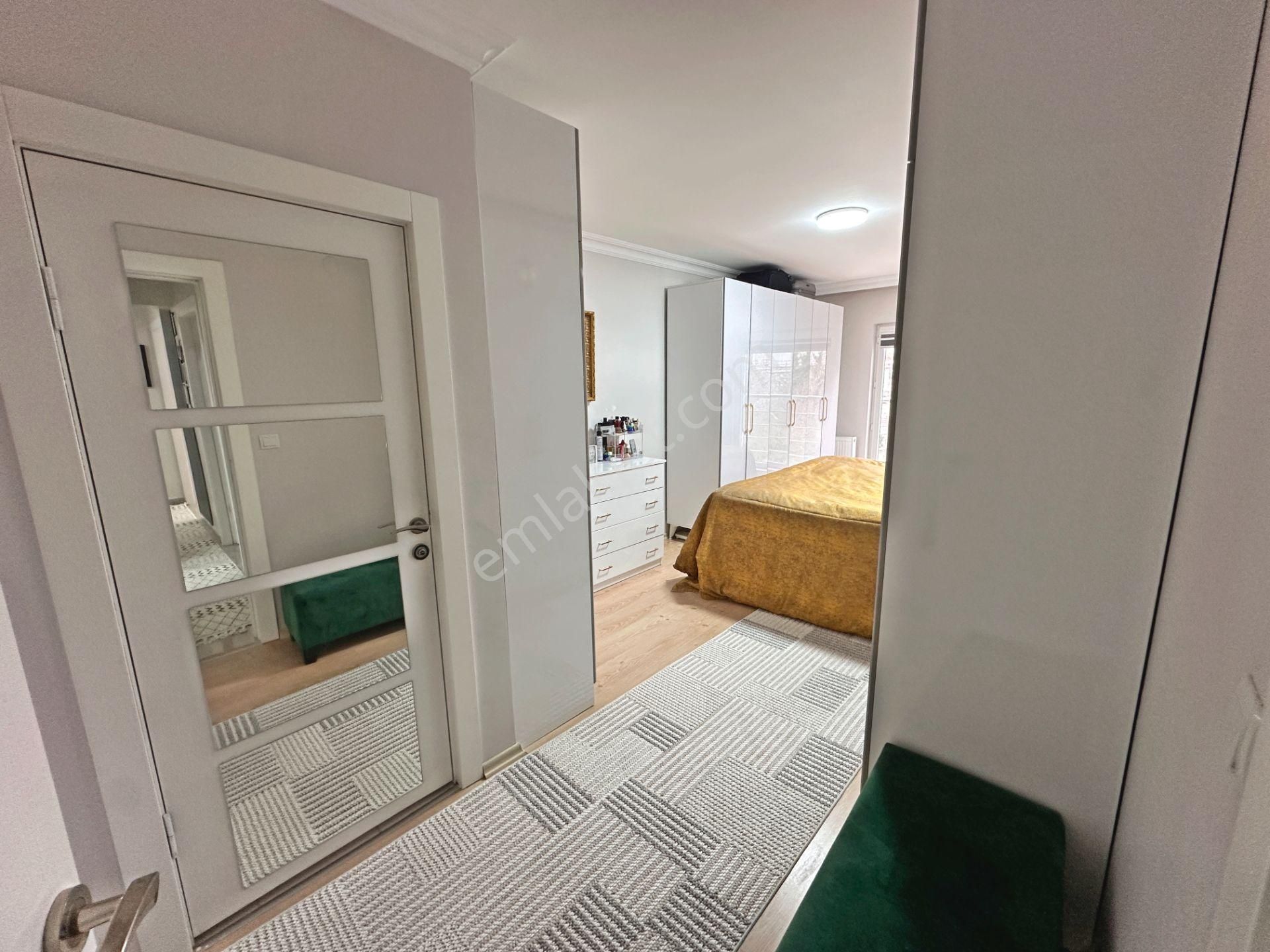 Mehtap Mahallesinde Düzlükte Full Yapılı Ebeveyn Banyolu 3+1 Satılık Daire - Görsel 18