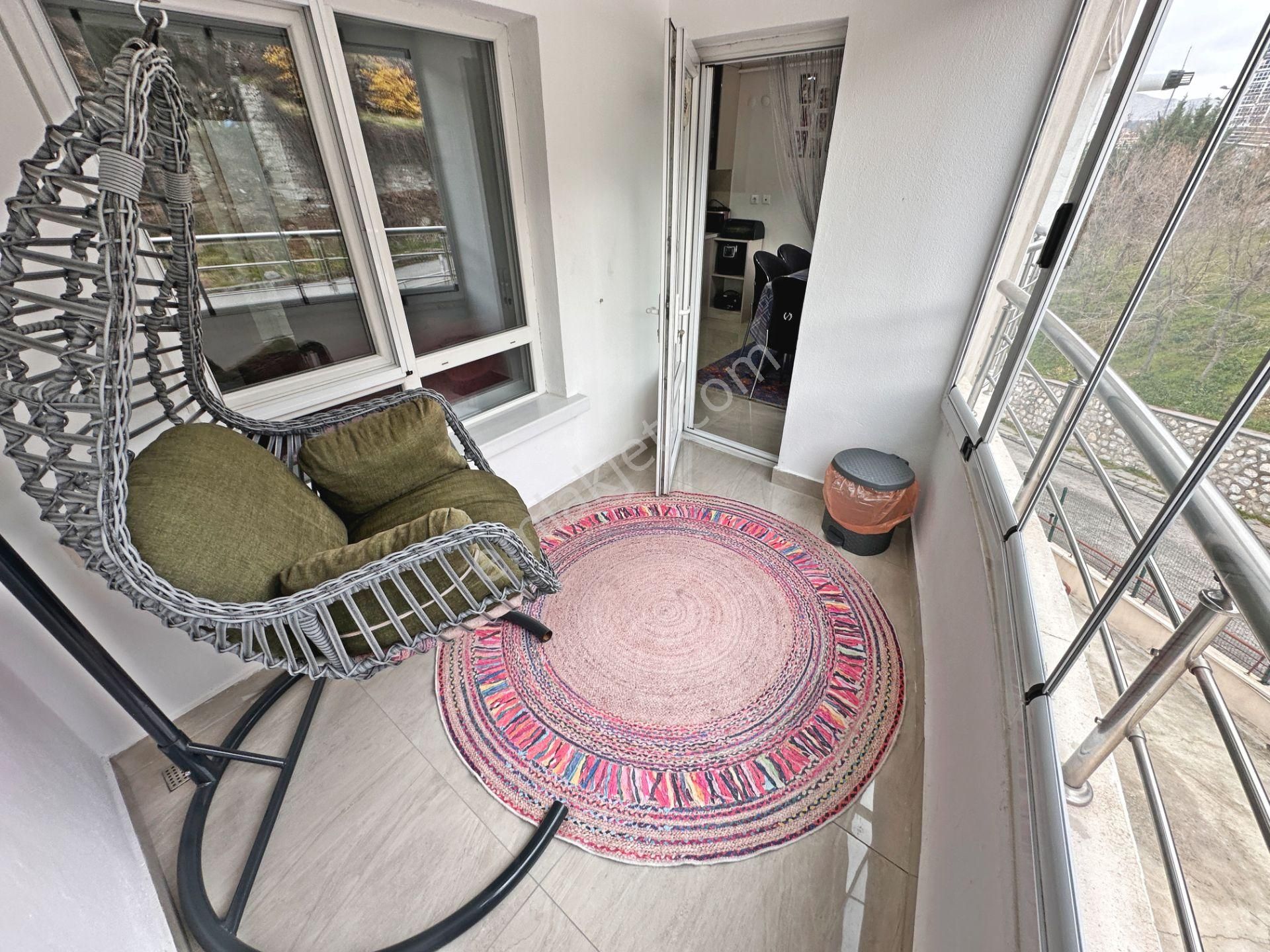 Mehtap Mahallesinde Düzlükte Full Yapılı Ebeveyn Banyolu 3+1 Satılık Daire - Görsel 7