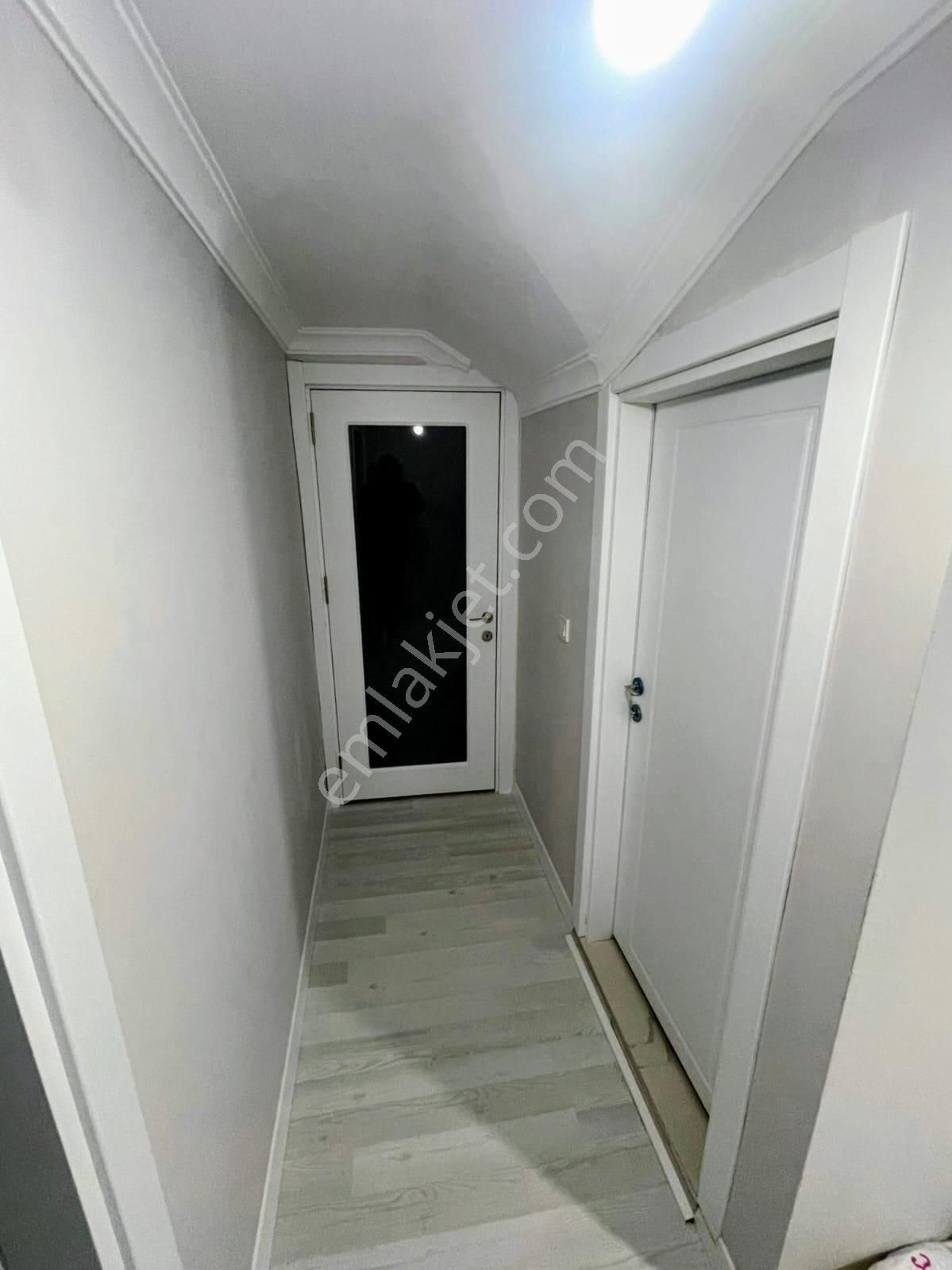 Arnavutköy Merkez | Sıfır Binada | 2+1 Çatı Katı Kiralık Daire - Görsel 8