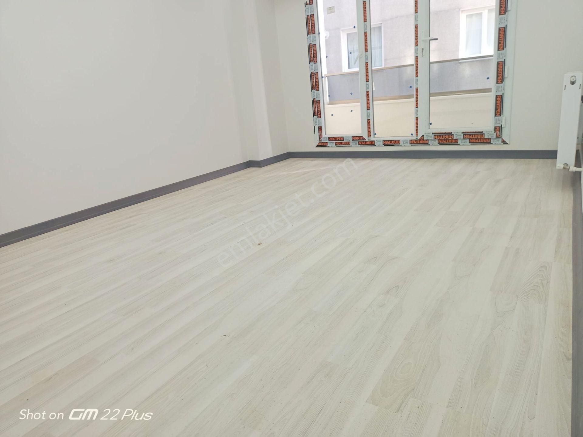 Acil Satlık Balkonlu Daire 2+1 80m2 - Görsel 3