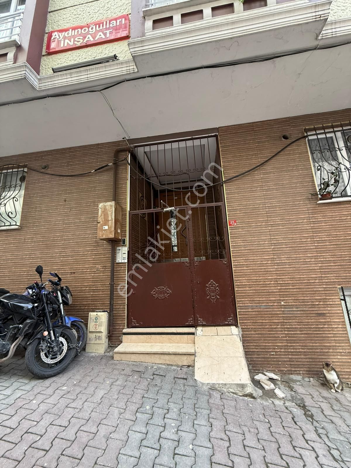 Yıldız Dan Metrobüse Yakın Safa Hstanesi Aşşağısında İskanlı Kredili 2+1 - Görsel 8