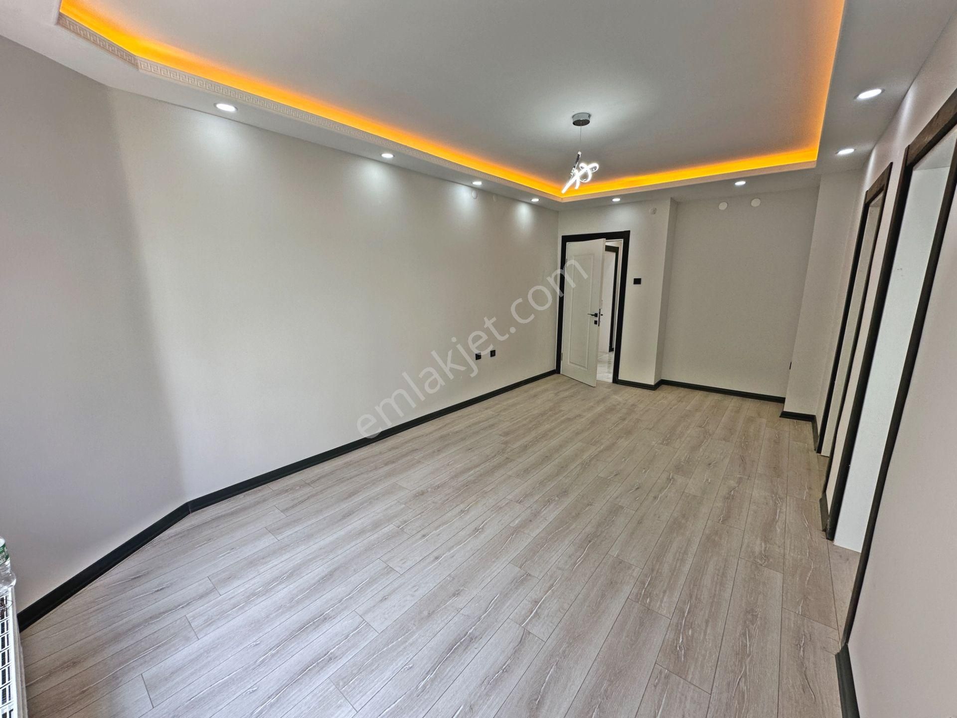 Ertuğrul Gazi Mahallesinde Ara Kat Full Yapılı 3+1 Satılık Daire - Görsel 3