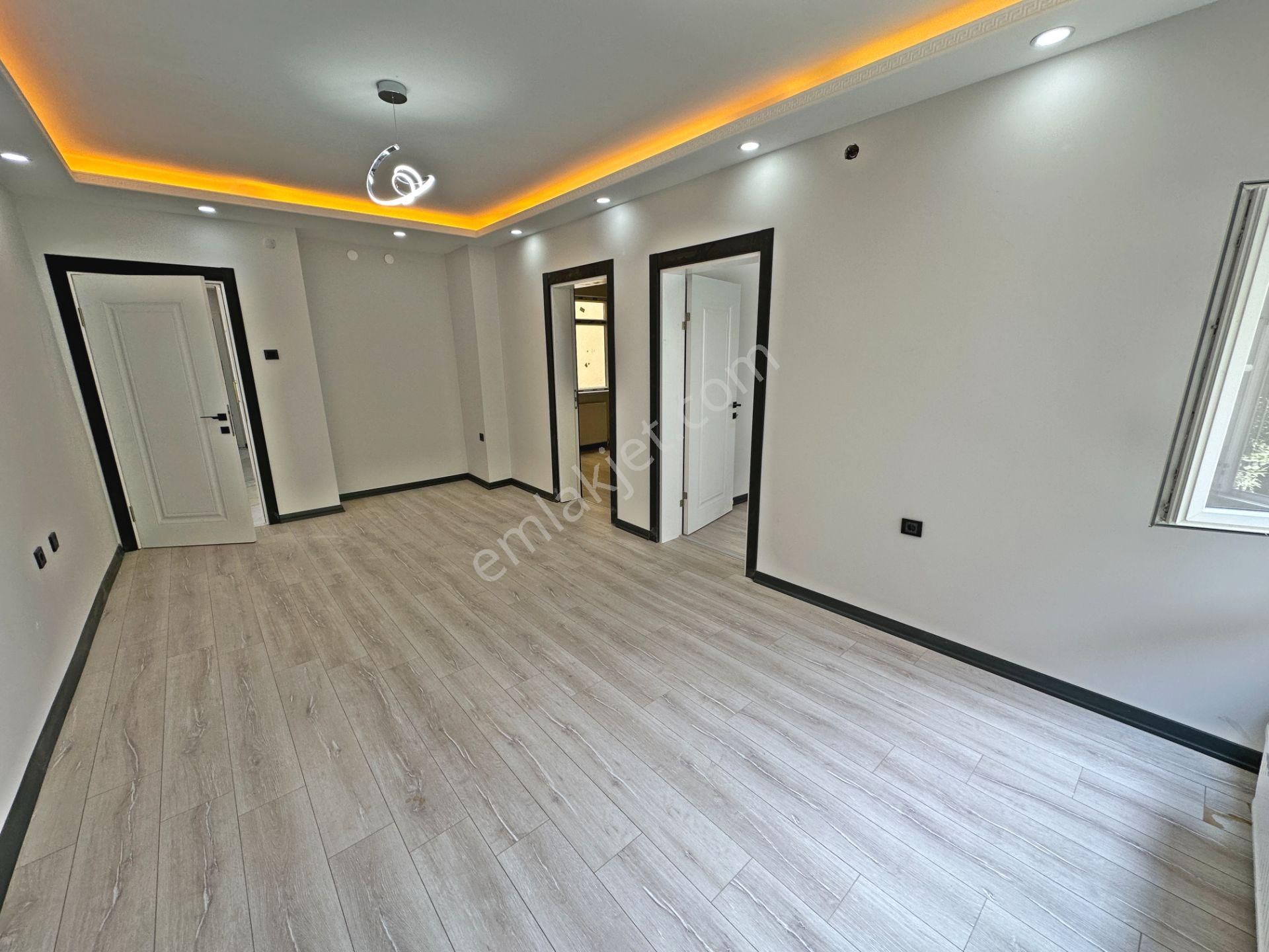 Ertuğrul Gazi Mahallesinde Ara Kat Full Yapılı 3+1 Satılık Daire - Görsel 2