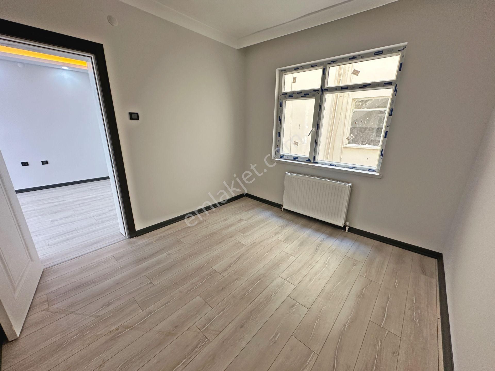 Ertuğrul Gazi Mahallesinde Ara Kat Full Yapılı 3+1 Satılık Daire - Görsel 14