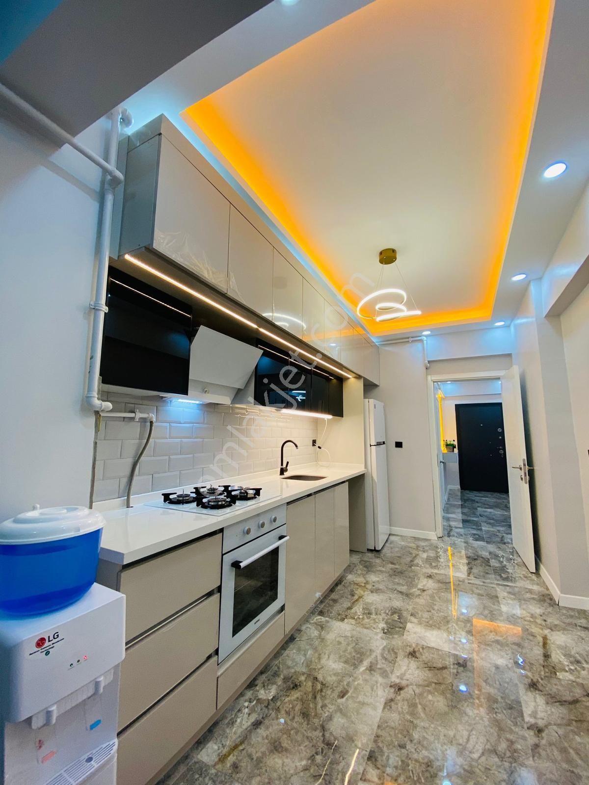 Beylikdüzü Barış Mahallesi 3+1 Full Eşyalı Kiralık Daire Migrosun Arkasında Metrobüse Yürüme Mesafes - Görsel 4