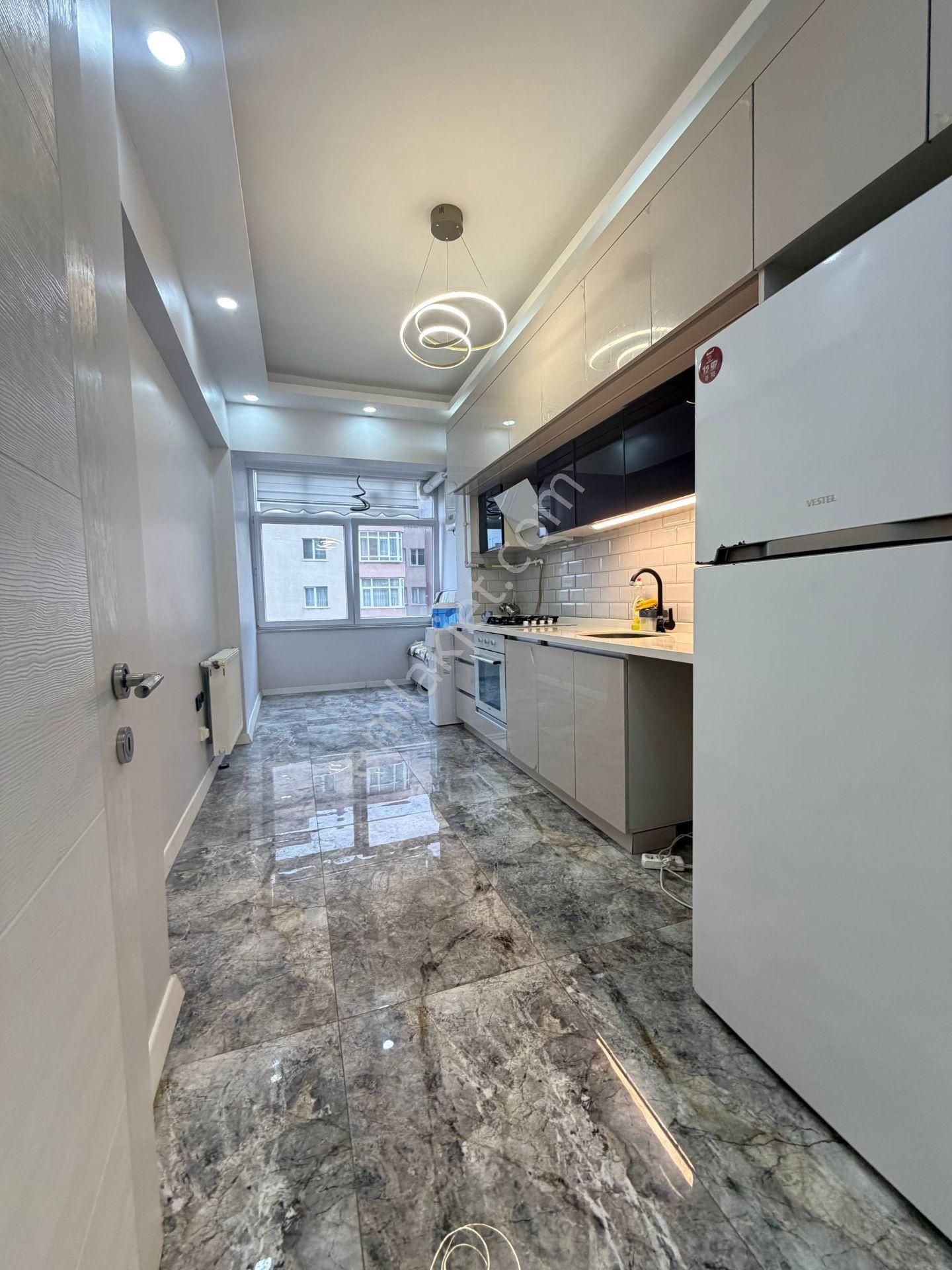 Beylikdüzü Barış Mahallesi 3+1 Full Eşyalı Kiralık Daire Migrosun Arkasında Metrobüse Yürüme Mesafes - Görsel 14