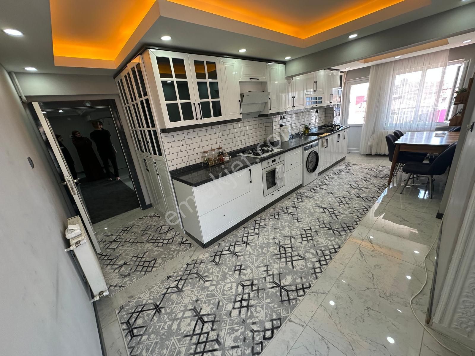 Mç Emlak'tan Malazgirt Mahallesin'de 4+1 Acilll Satılık Dubleks Daire - Görsel 2