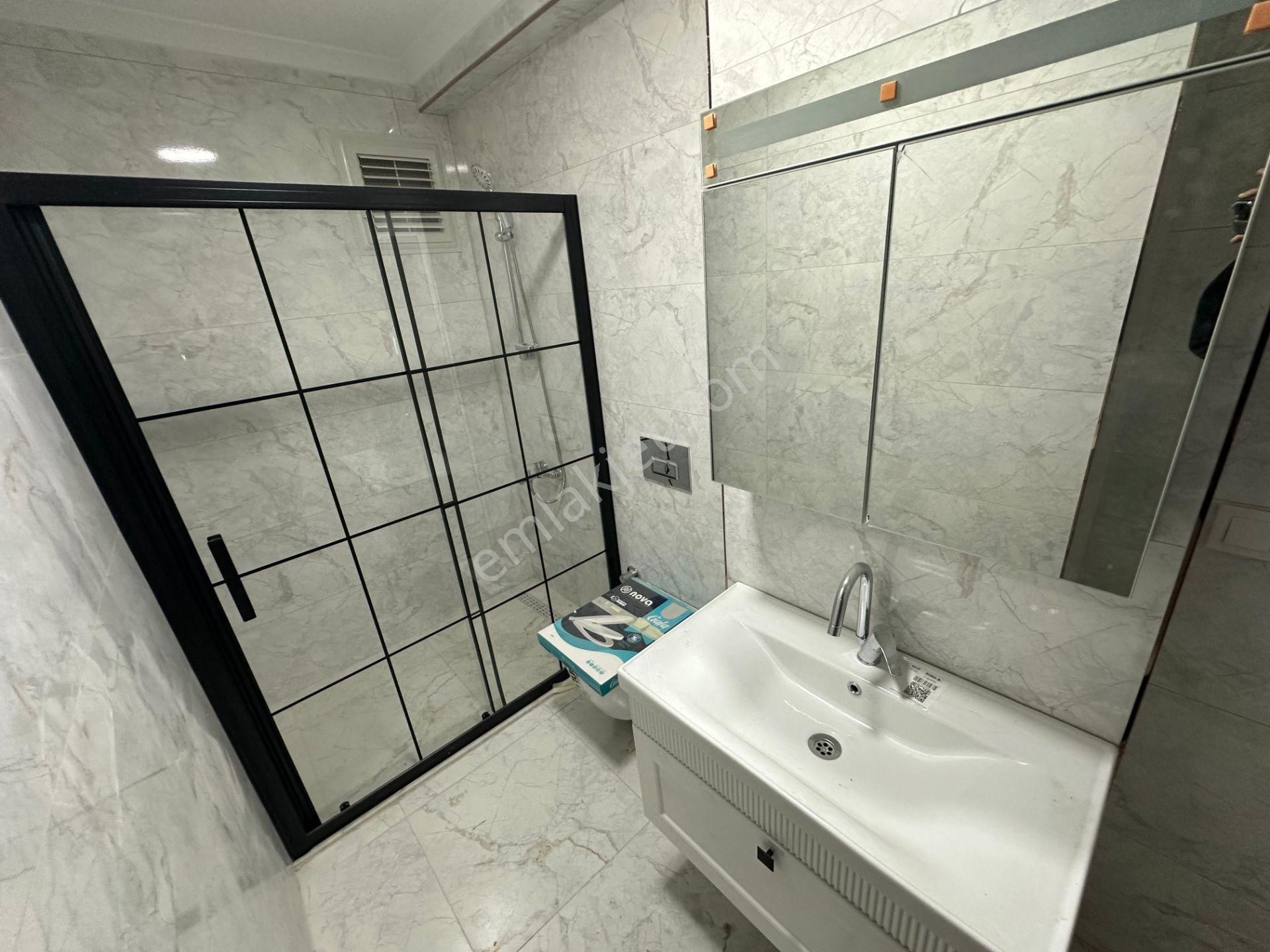 Yeni Binada Metroya Çok Yakın Geniş İskanlı 3+1 - Görsel 35