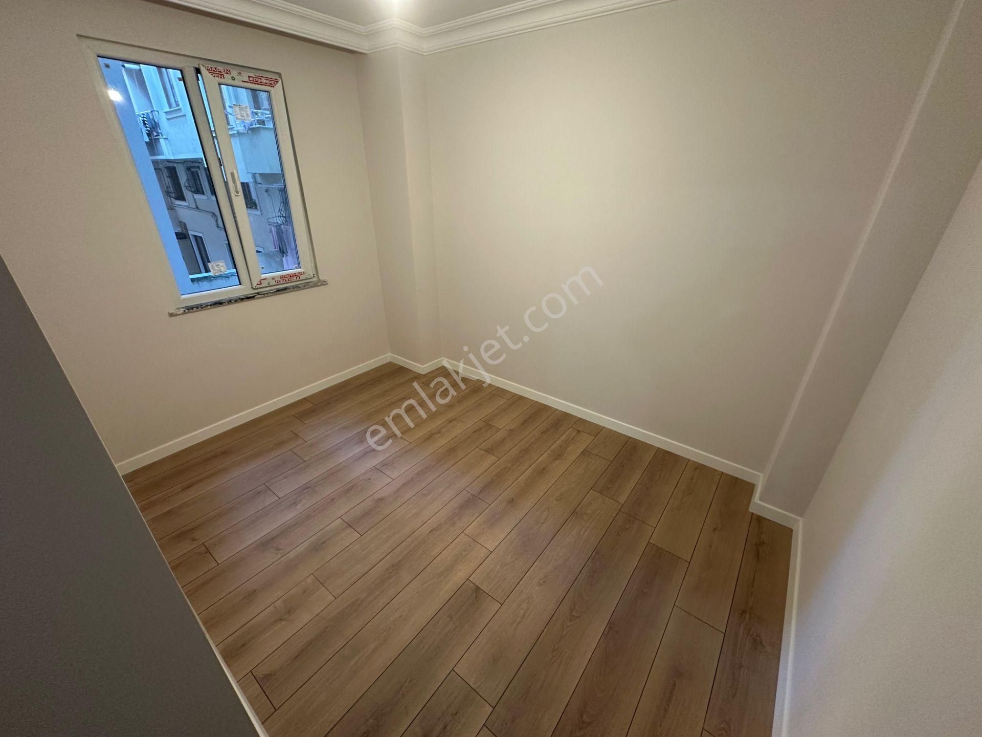 Yeni Binada Metroya Çok Yakın Geniş İskanlı 3+1 - Görsel 21