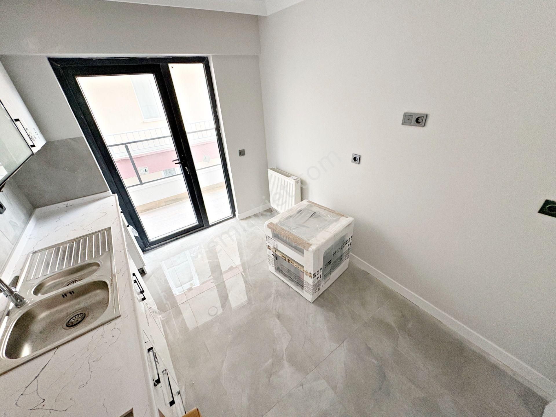 2+1 Sıfır Oturuma Hazır Etlik Merkezde Asansörlü Fırsat - Görsel 3